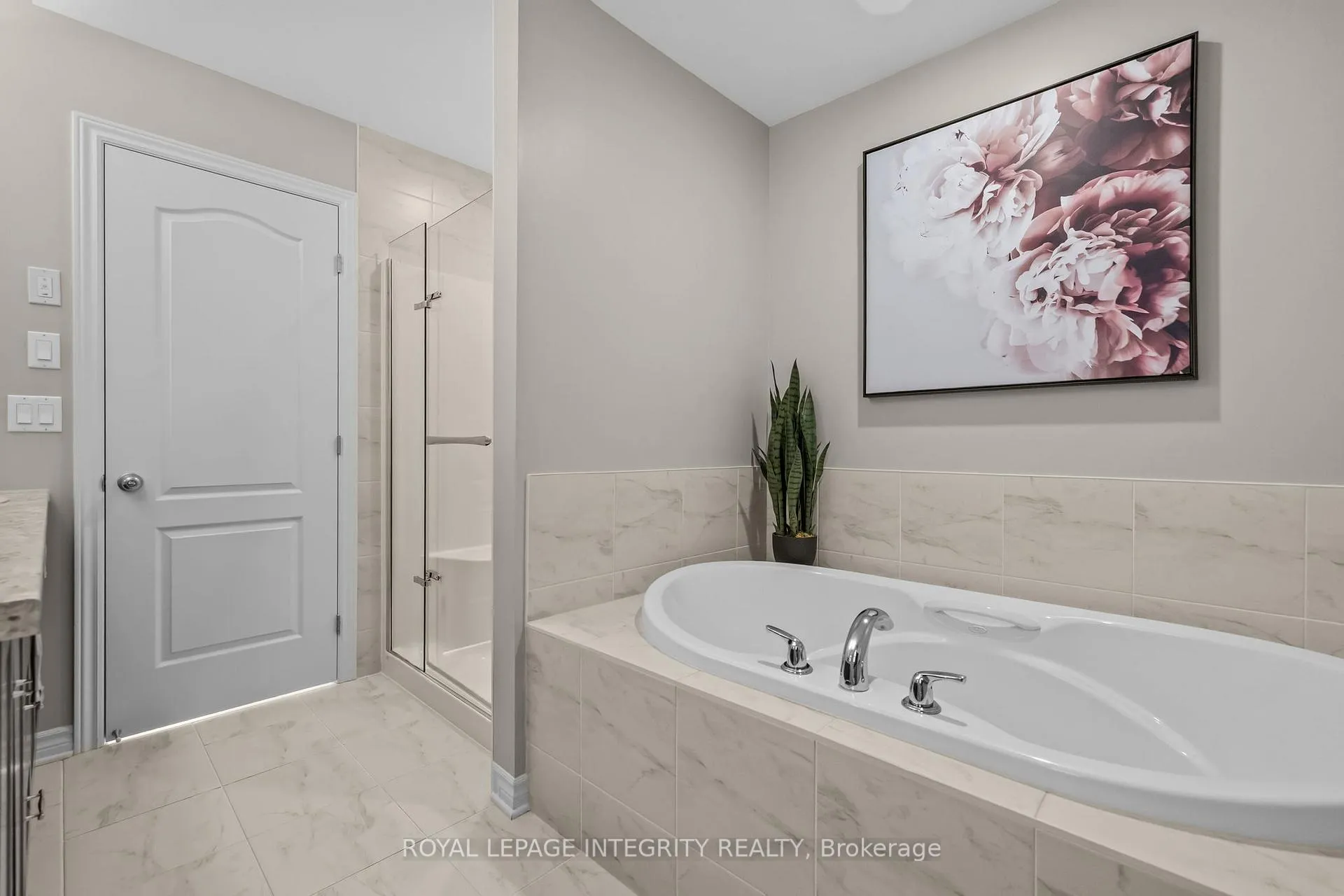 Photo 33 of 362 Warmstone Drive, Ottawa, Stittsville (North) — HOMEH