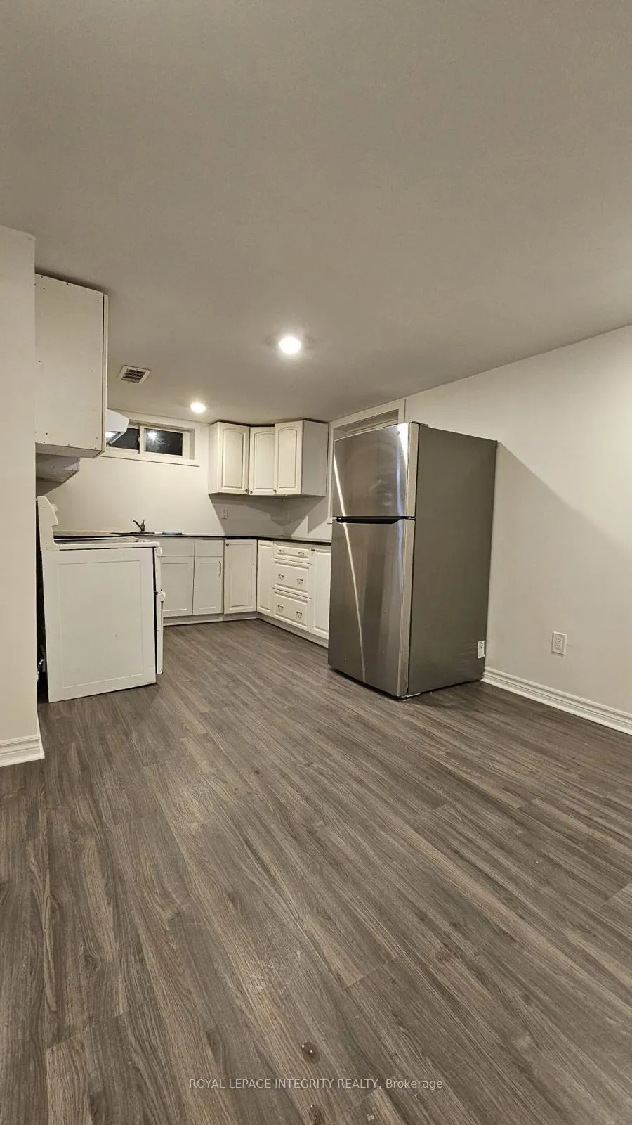 Photo 3 of Unit B, 1171 Checkers Road, Ottawa, Bel Air Park — HOMEH