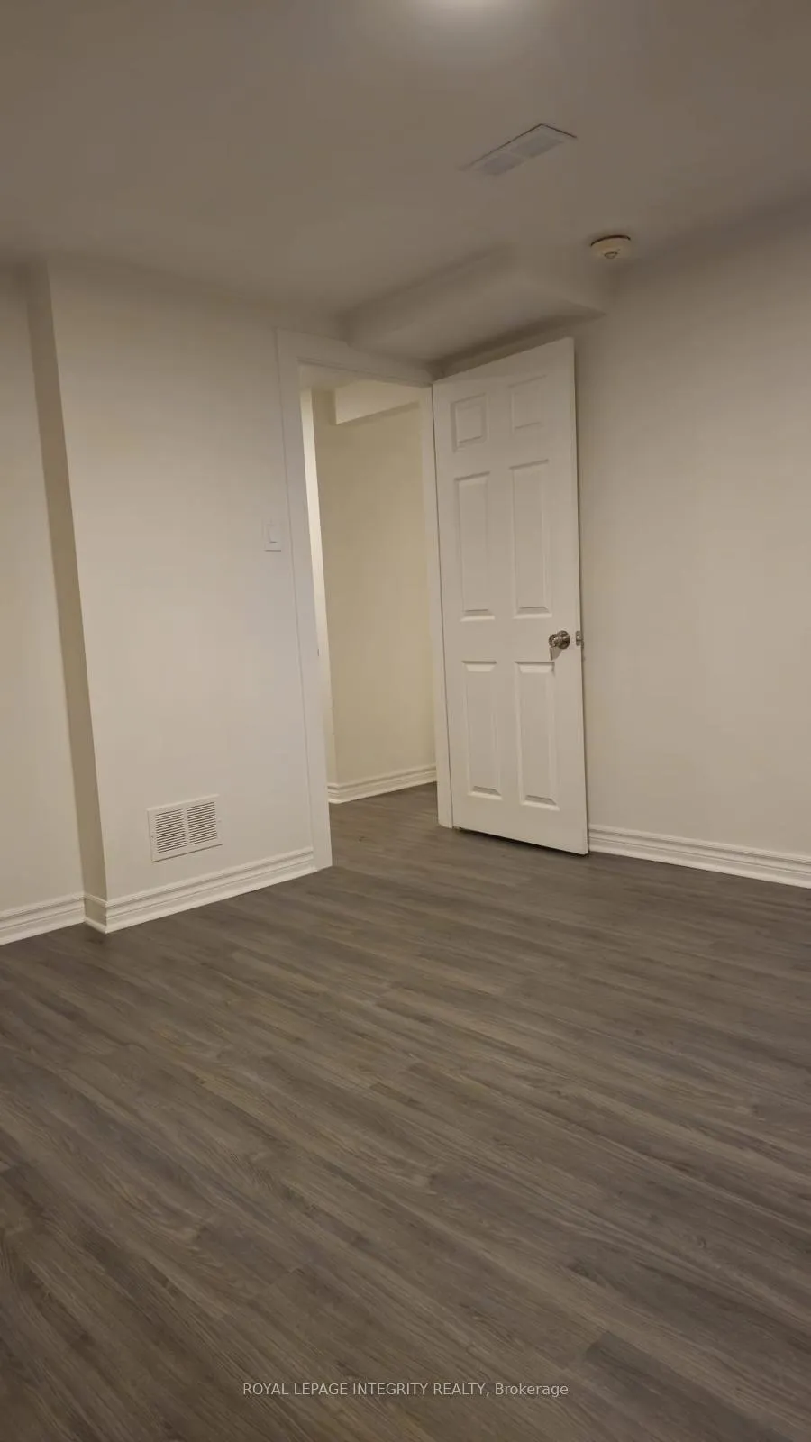 Photo 7 of Unit B, 1171 Checkers Road, Ottawa, Bel Air Park — HOMEH