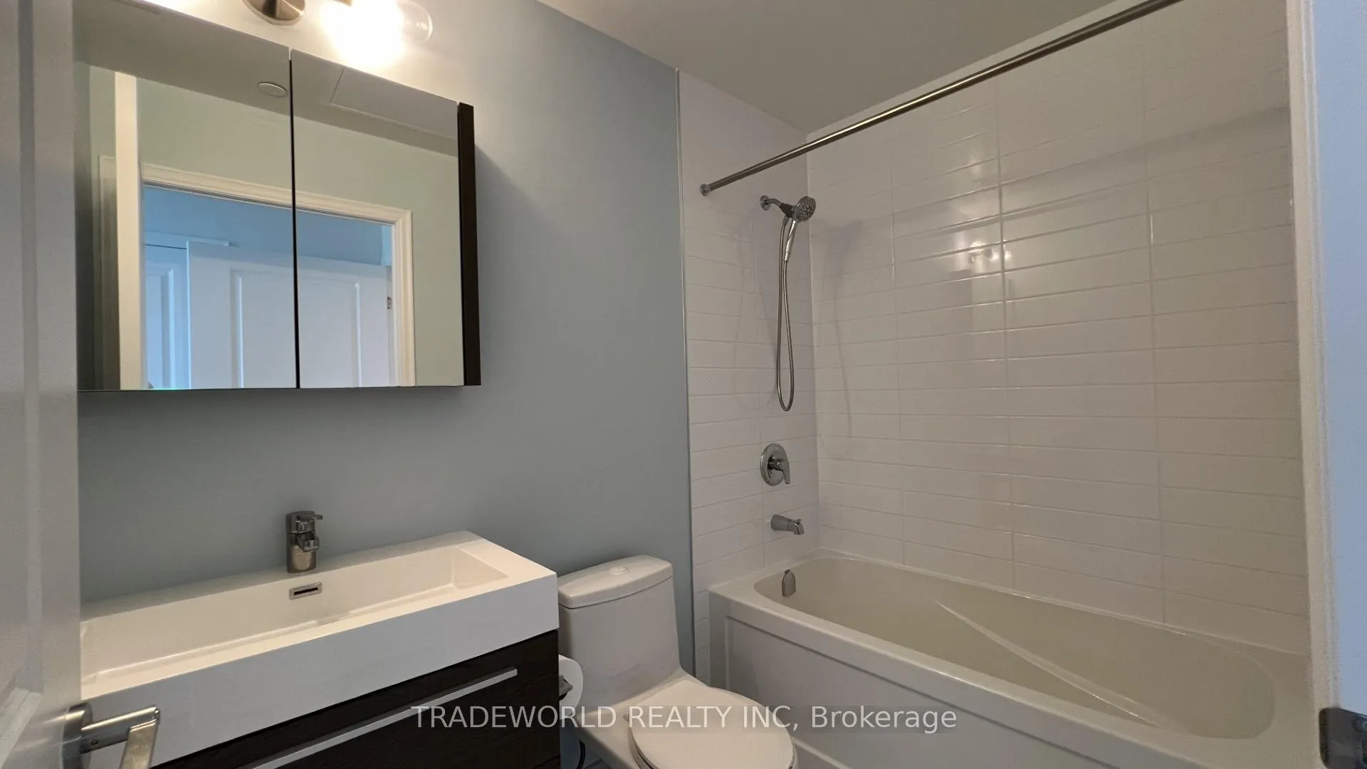 Photo 8 of Unit 707, 10 Rouge Valley Drive W, Markham, Unionville — HOMEH