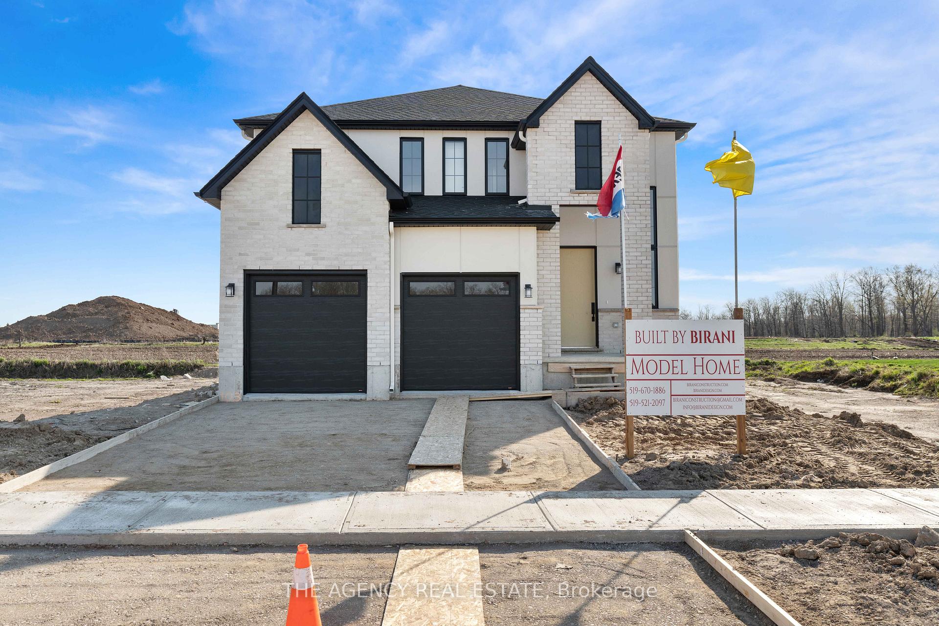 Photo 2 of 3140 Regiment Road W, London, South V — HOMEH
