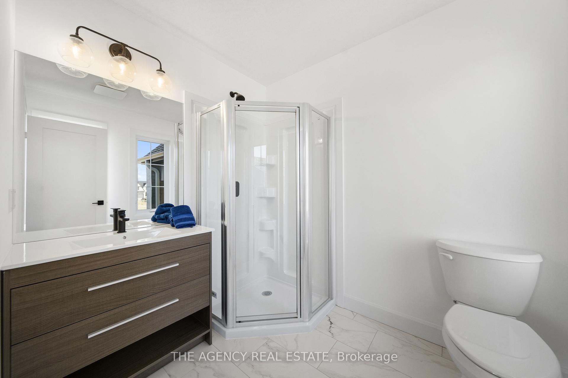 Photo 22 of 3140 Regiment Road W, London, South V — HOMEH