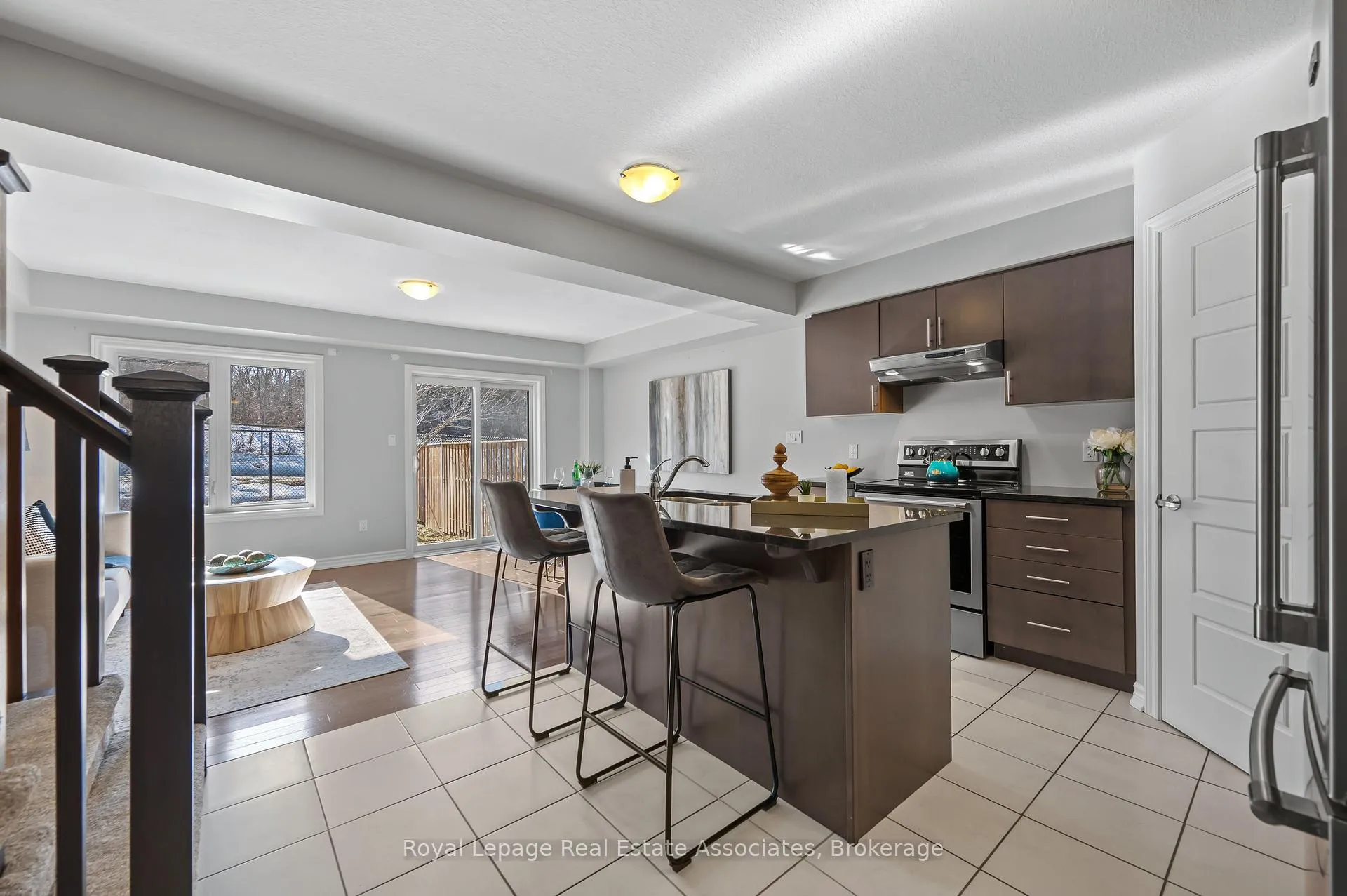 Photo 6 of 70 Hawkins Drive, Guelph, Pineridge/Westminster Woods — HOMEH