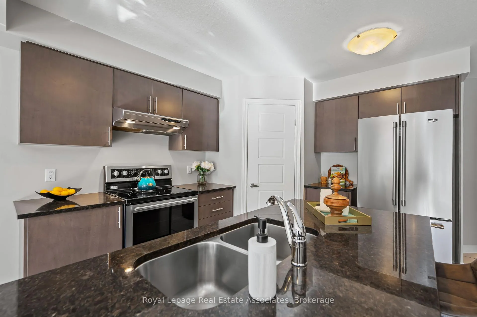 Photo 9 of 70 Hawkins Drive, Guelph, Pineridge/Westminster Woods — HOMEH