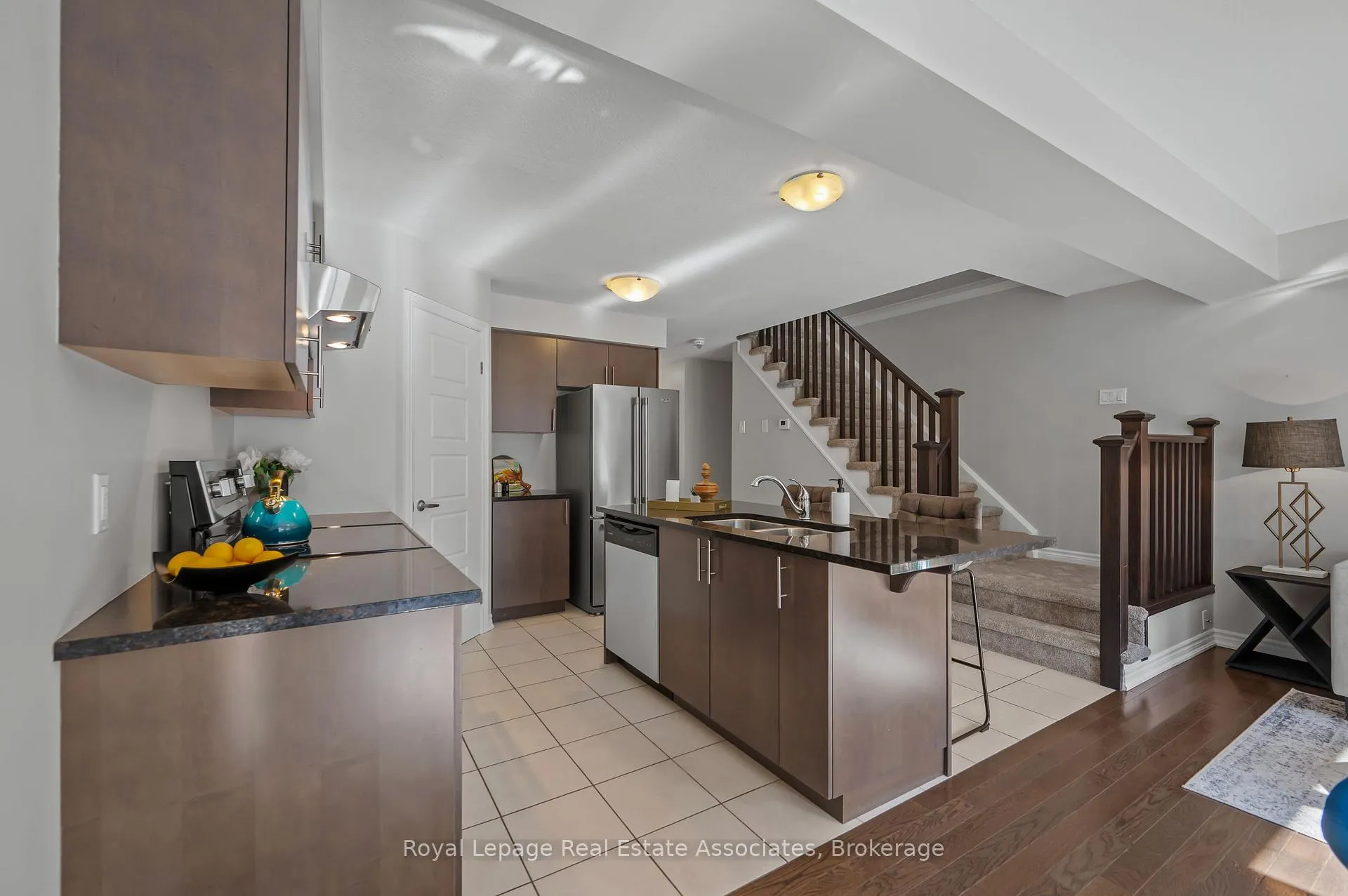 Photo 10 of 70 Hawkins Drive, Guelph, Pineridge/Westminster Woods — HOMEH
