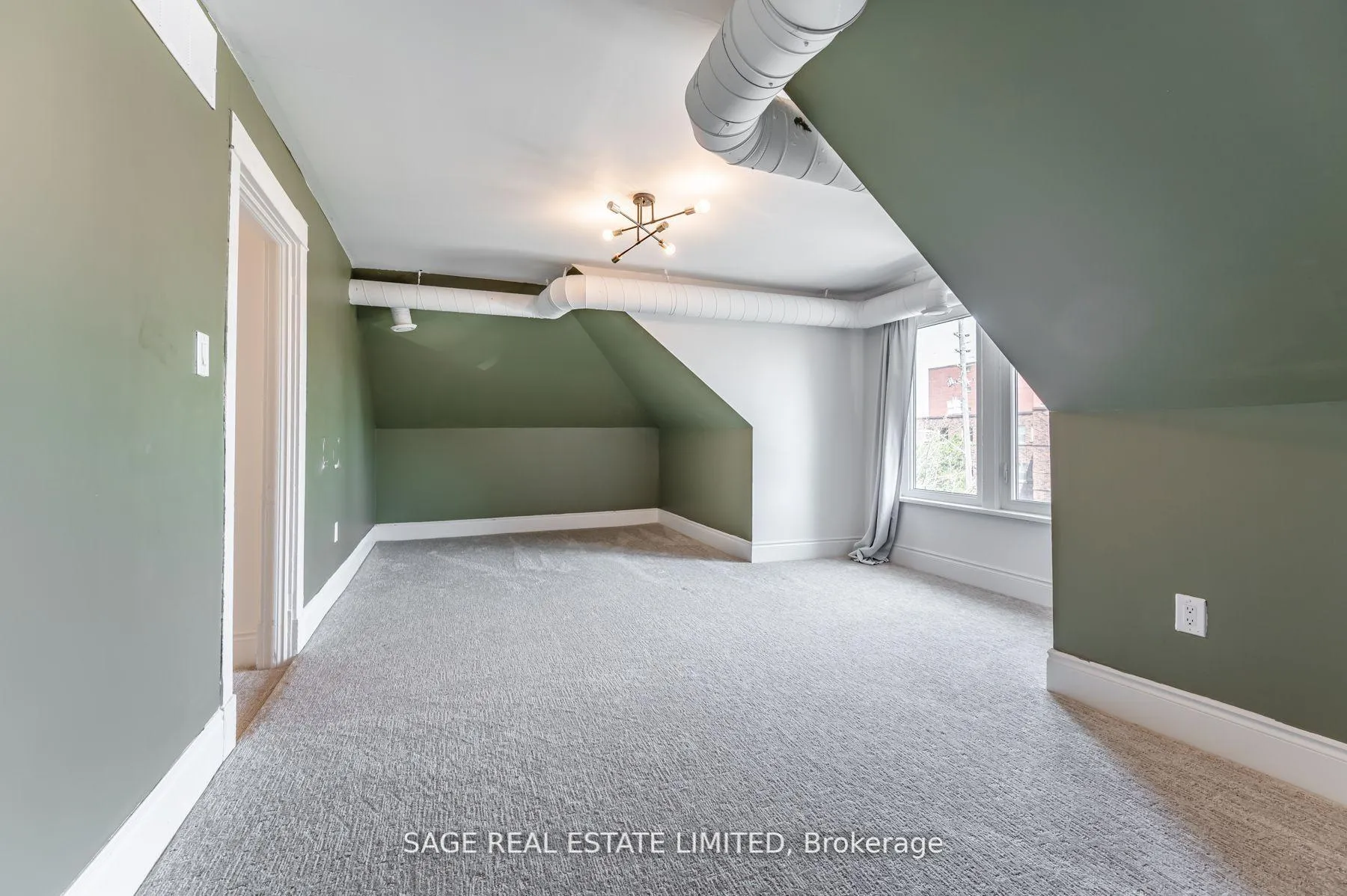 Photo 3 of Unit 3rd, 459 Aberdeen Avenue, Hamilton, Kirkendall — HOMEH