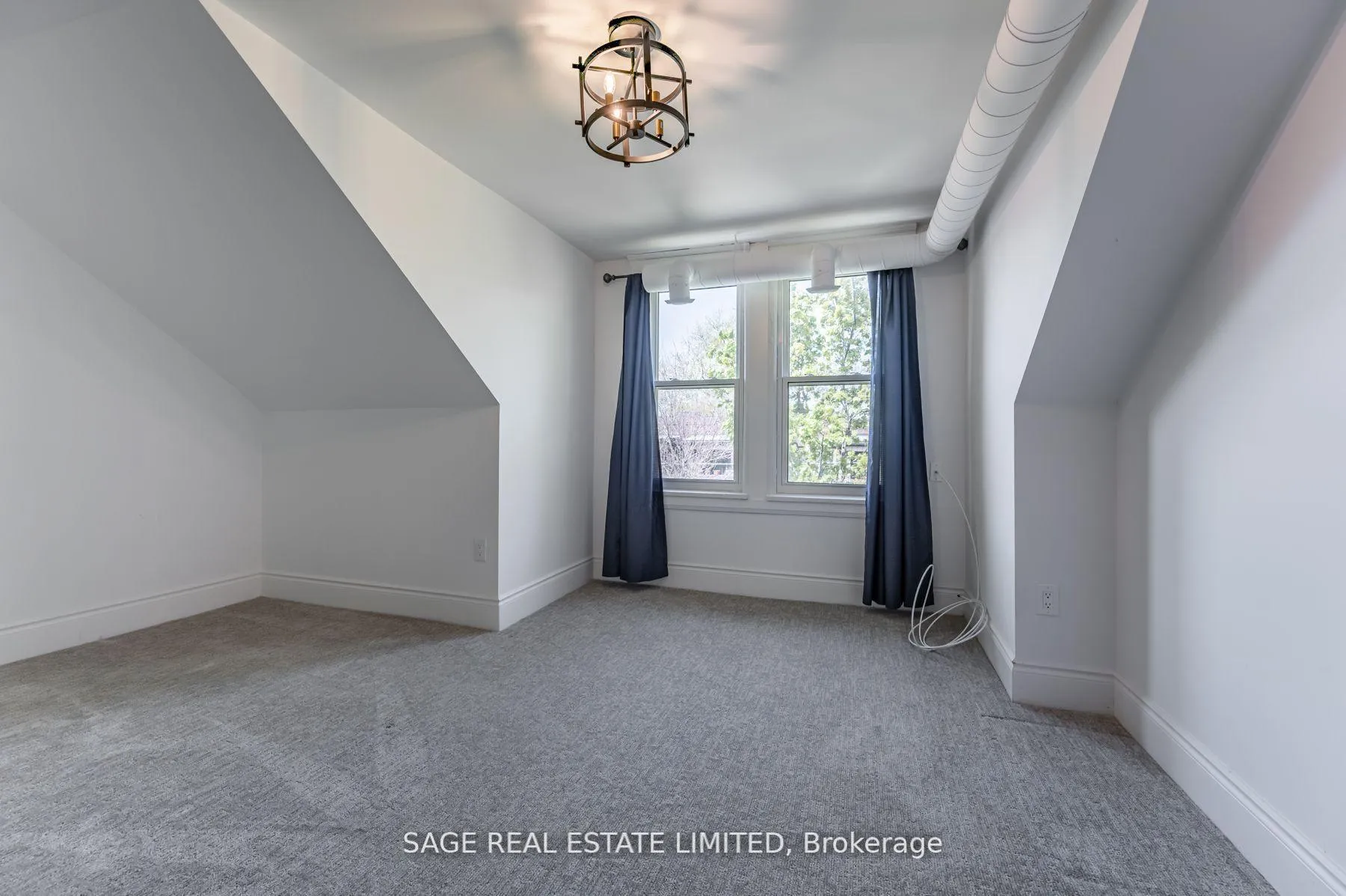 Photo 5 of Unit 3rd, 459 Aberdeen Avenue, Hamilton, Kirkendall — HOMEH
