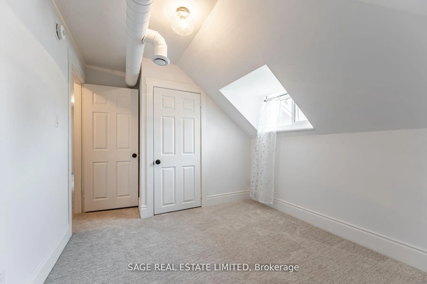 Photo 9 of Unit 3rd, 459 Aberdeen Avenue, Hamilton, Kirkendall — HOMEH