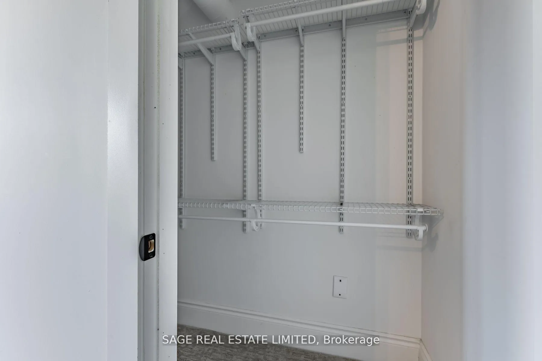 Photo 11 of Unit 3rd, 459 Aberdeen Avenue, Hamilton, Kirkendall — HOMEH