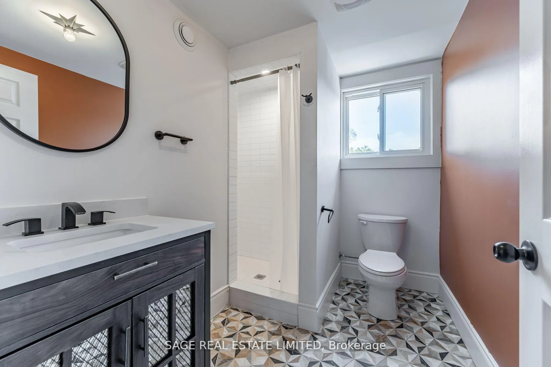 Photo 17 of Unit 3rd, 459 Aberdeen Avenue, Hamilton, Kirkendall — HOMEH