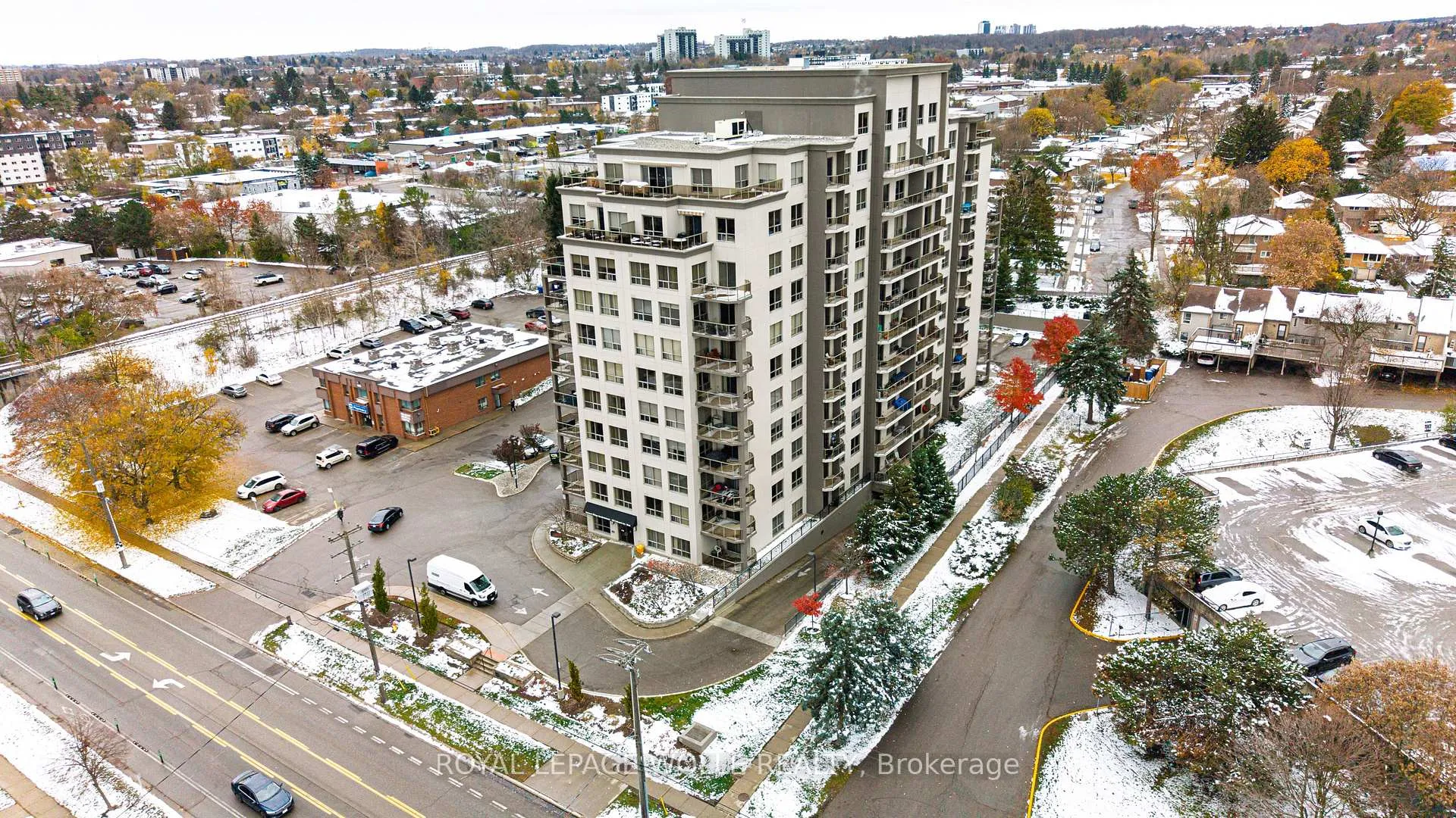 Photo 3 of Unit 608, 539 Belmont Avenue W, Kitchener — HOMEH