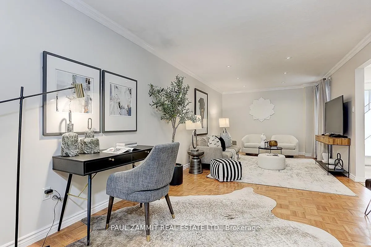 Photo 8 of 116 Rejane Crescent, Vaughan, Crestwood-Springfarm-Yorkhill — HOMEH