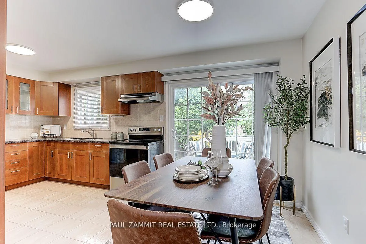Photo 10 of 116 Rejane Crescent, Vaughan, Crestwood-Springfarm-Yorkhill — HOMEH