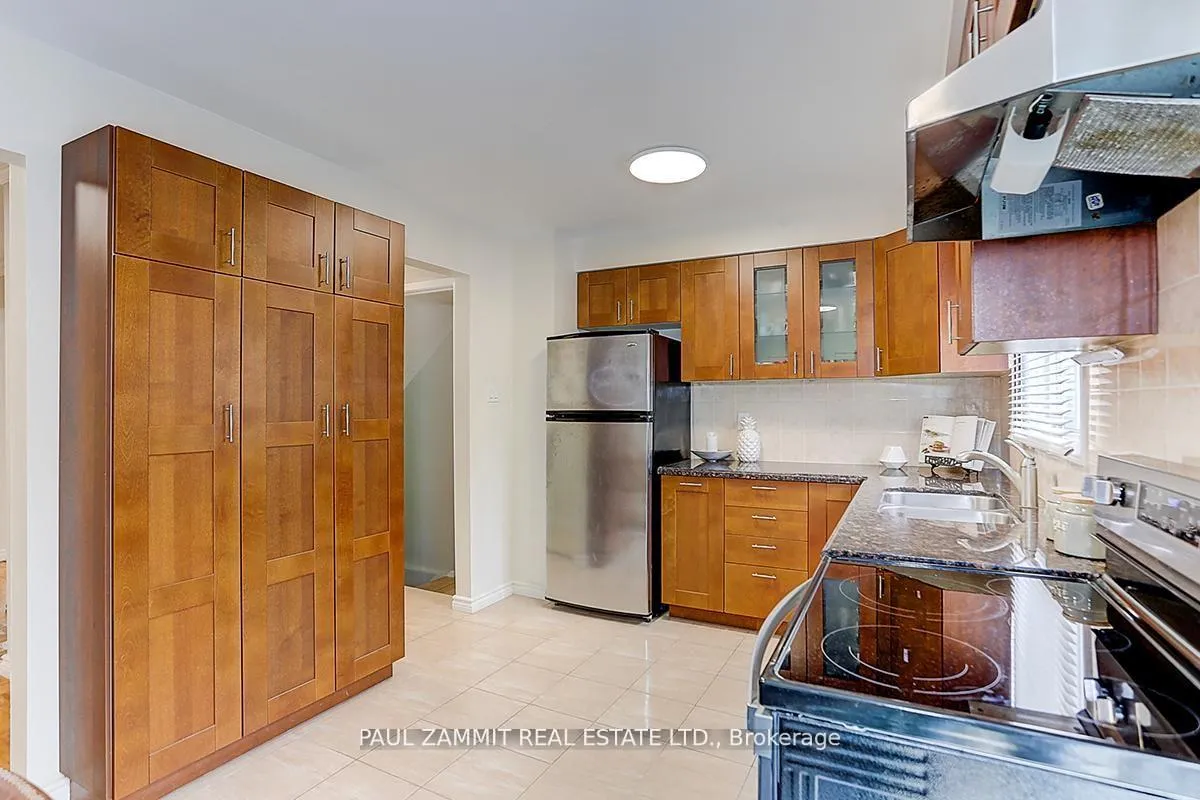 Photo 12 of 116 Rejane Crescent, Vaughan, Crestwood-Springfarm-Yorkhill — HOMEH