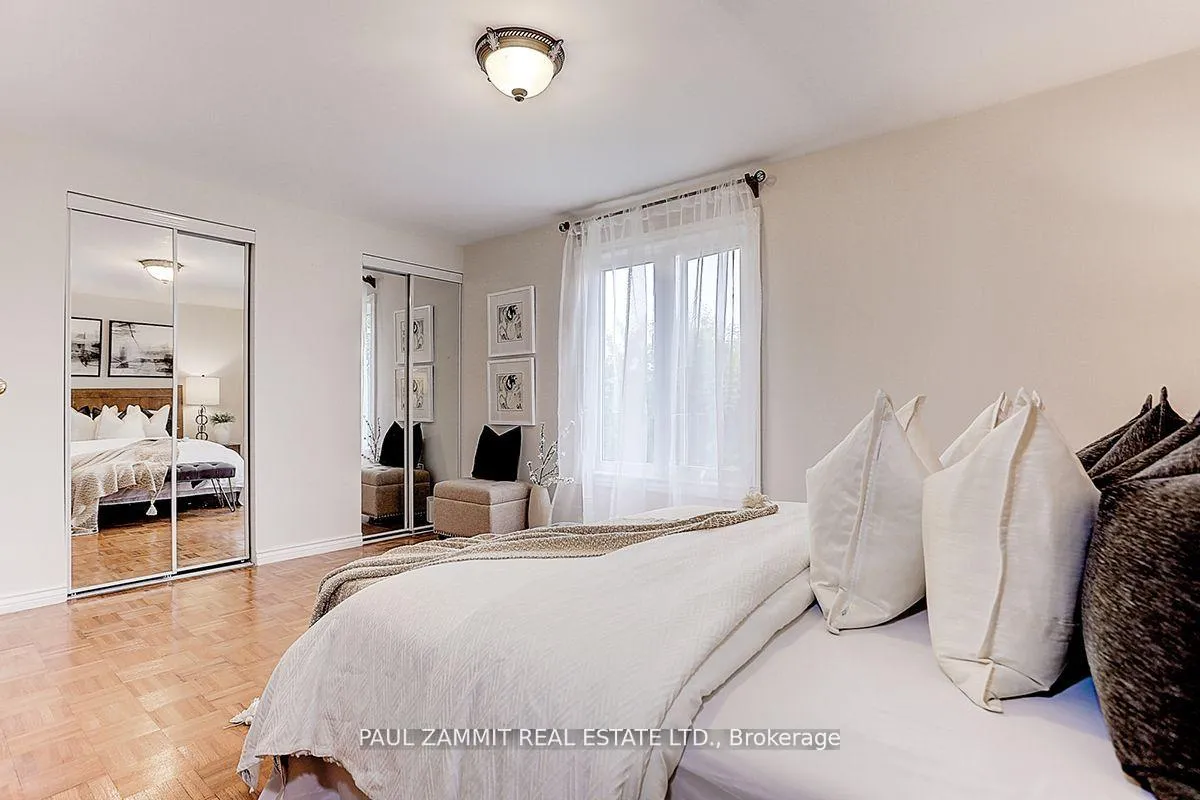 Photo 19 of 116 Rejane Crescent, Vaughan, Crestwood-Springfarm-Yorkhill — HOMEH