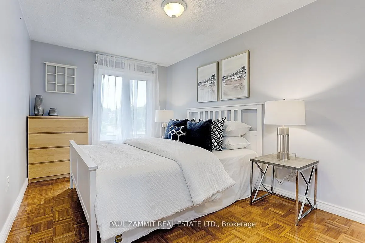 Photo 23 of 116 Rejane Crescent, Vaughan, Crestwood-Springfarm-Yorkhill — HOMEH