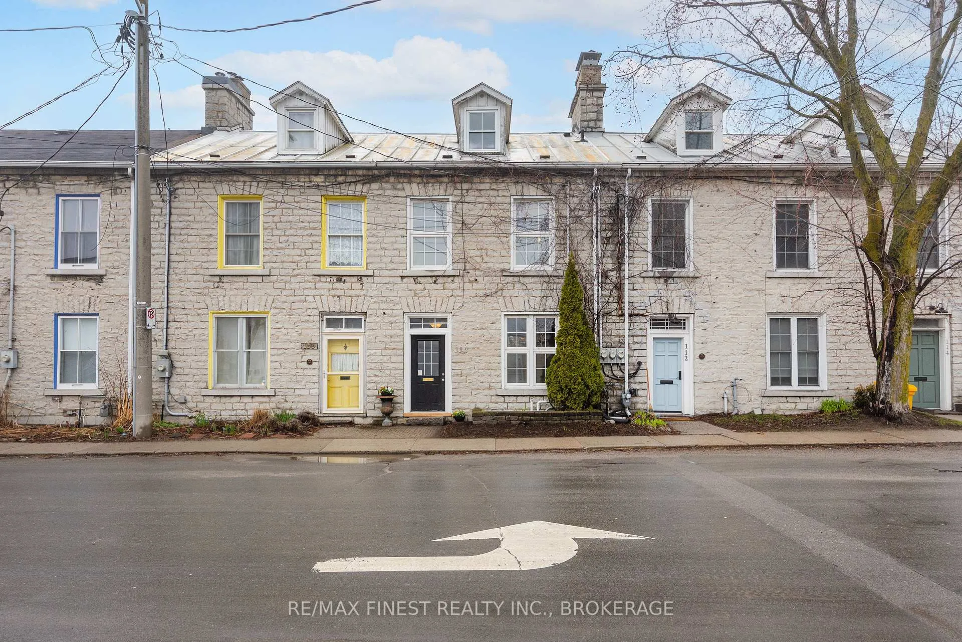 Photo 3 of 110 Yonge Street, Kingston, Central City West — HOMEH