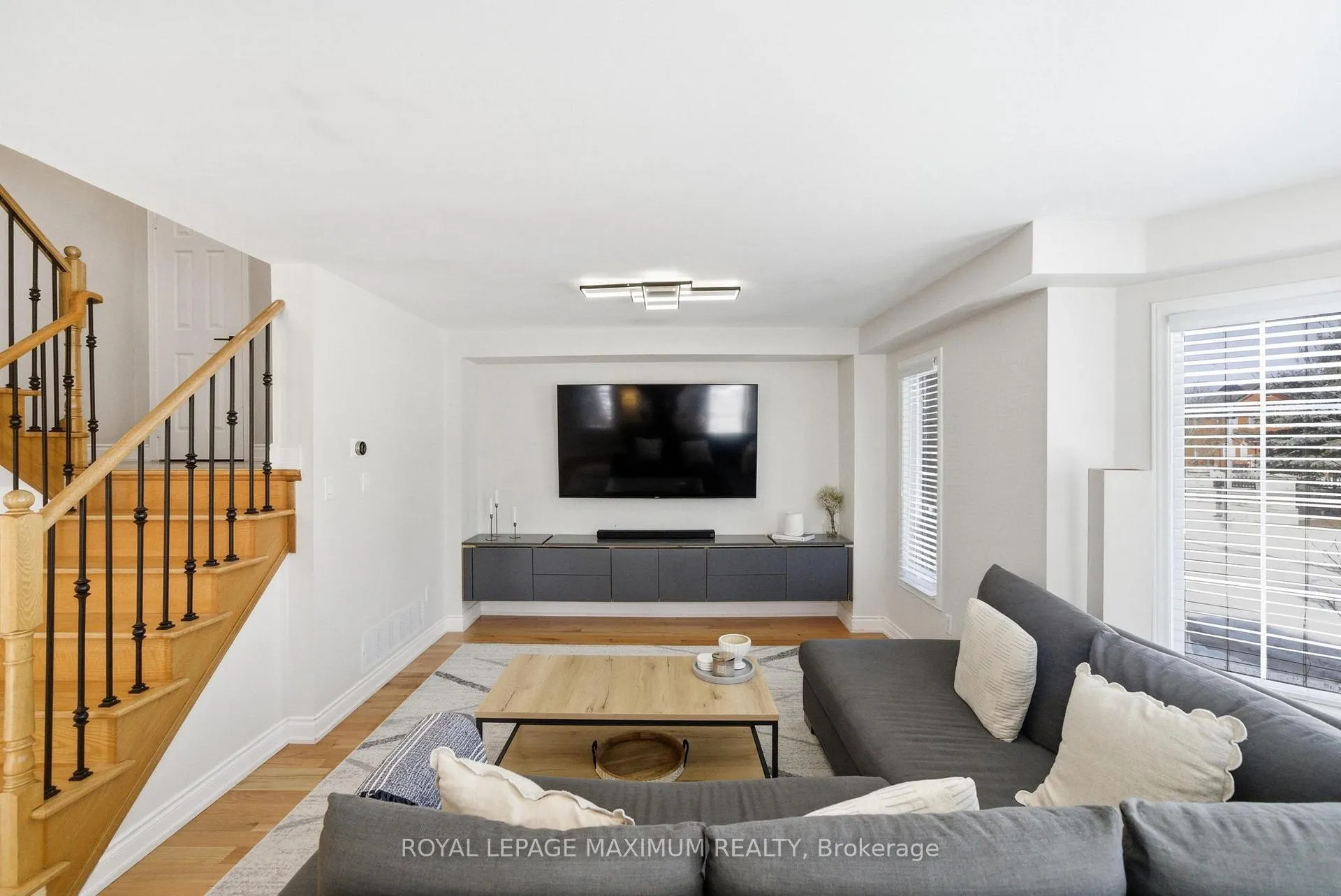 Photo 8 of 2 Castle Park Boulevard, Vaughan, Sonoma Heights — HOMEH