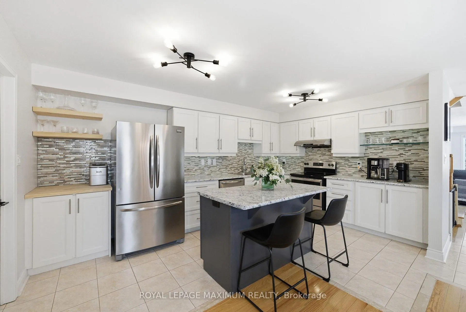Photo 14 of 2 Castle Park Boulevard, Vaughan, Sonoma Heights — HOMEH