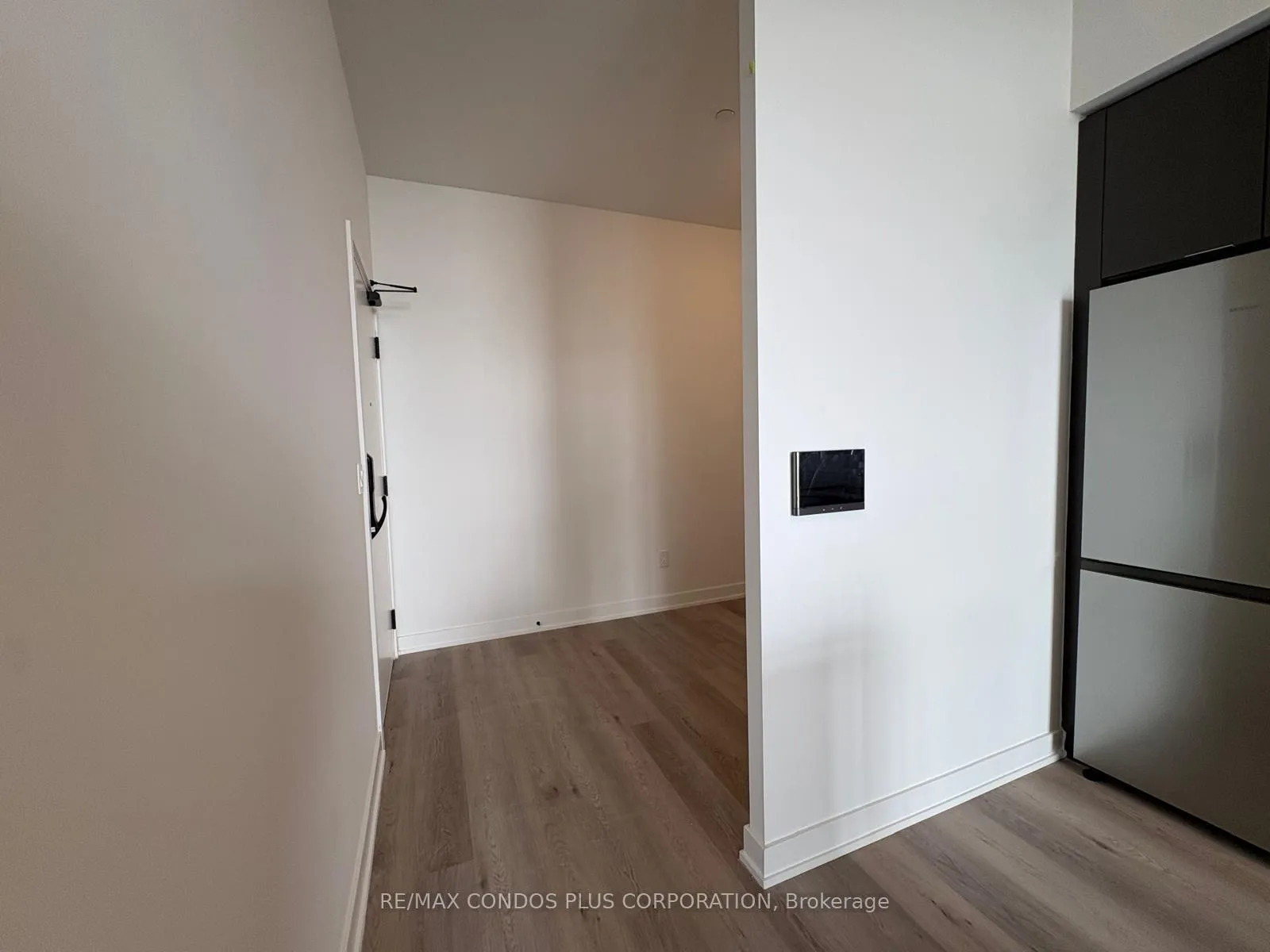 Photo 15 of Unit 414, 2075 Lakeshore Road, Burlington, Brant — HOMEH