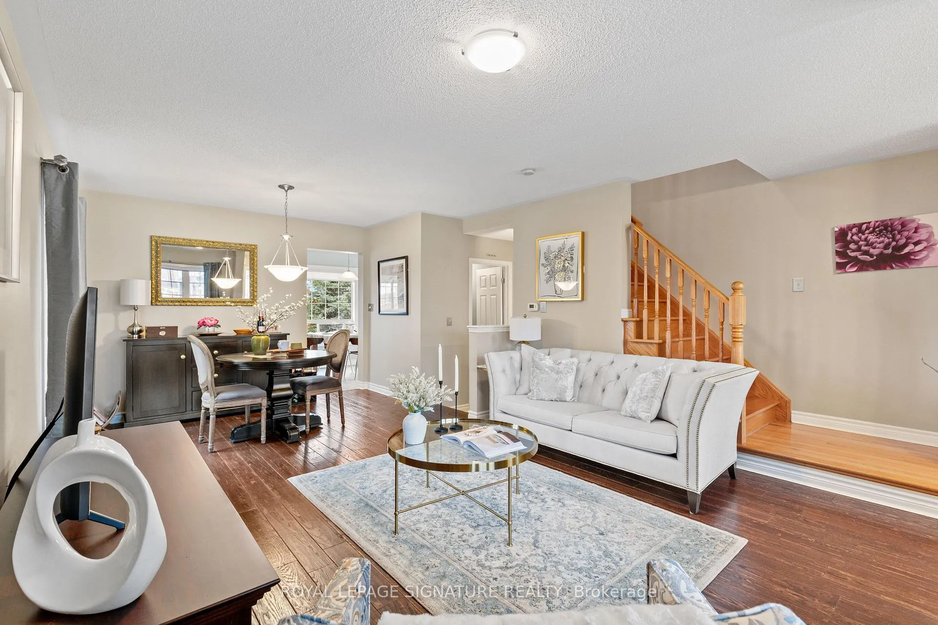 Photo 5 of 1247 Robson Crescent, Milton, Beaty — HOMEH