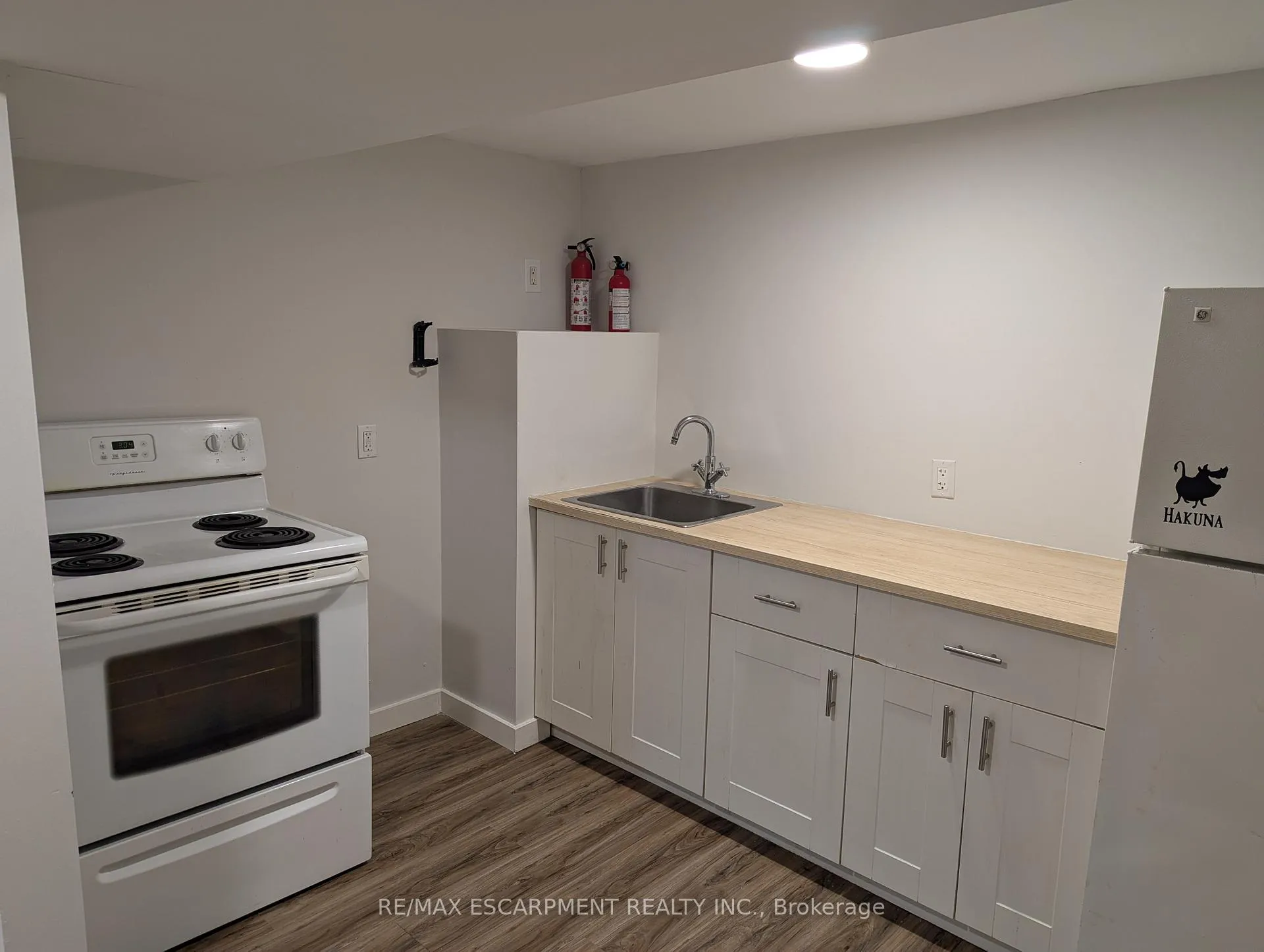 Photo 2 of Unit 5, 63 Pelham Road, St. Catharines, Western Hill — HOMEH