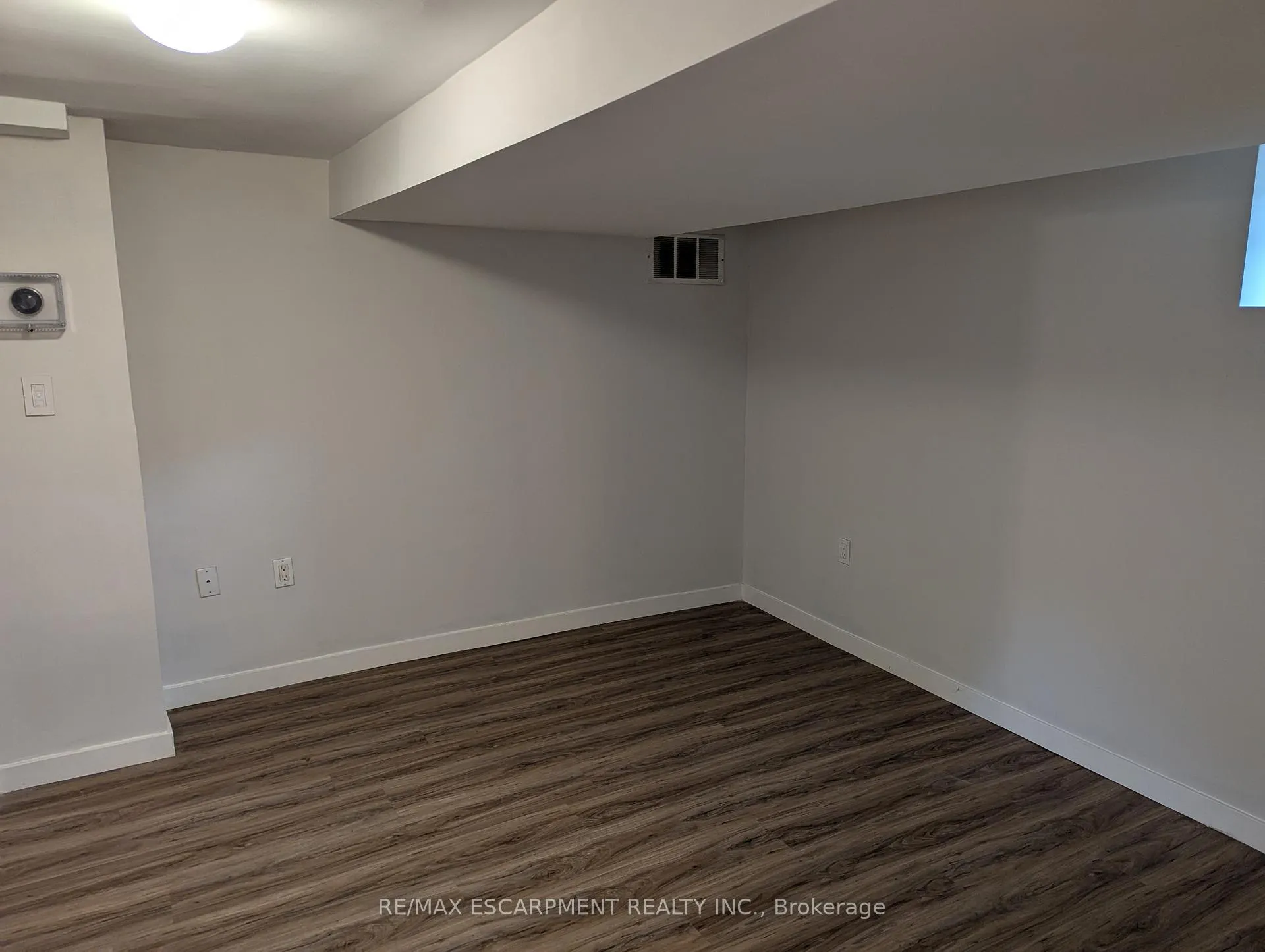 Photo 4 of Unit 5, 63 Pelham Road, St. Catharines, Western Hill — HOMEH
