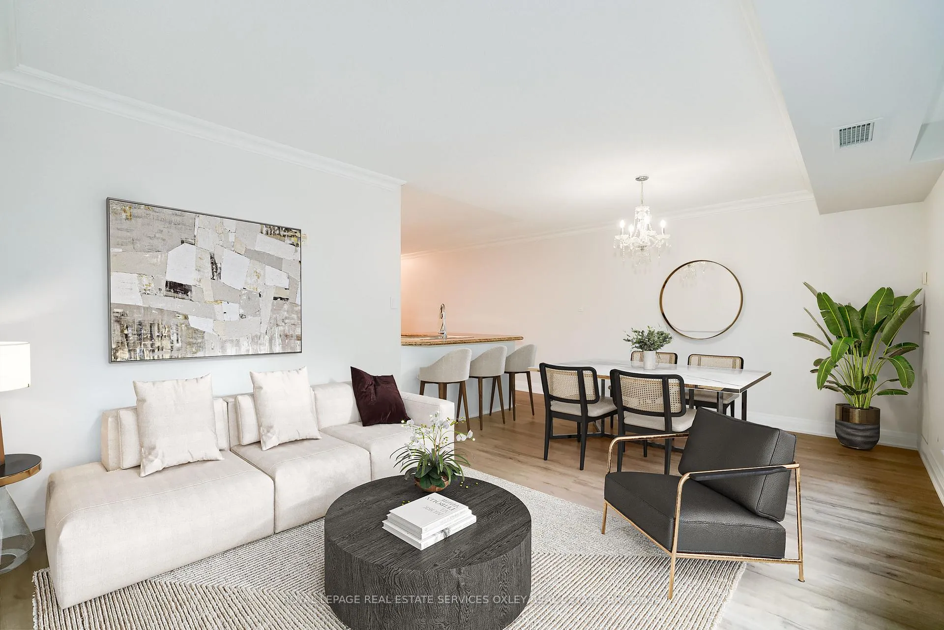 Photo 3 of Unit 202, 3130 Yonge Street, Toronto, Lawrence Park North — HOMEH