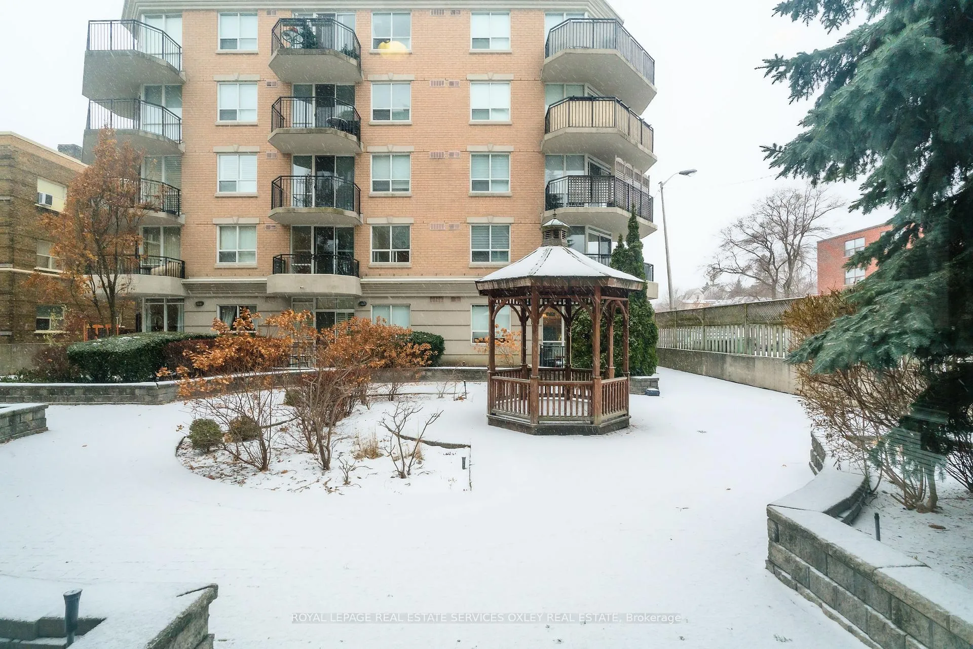 Photo 27 of Unit 202, 3130 Yonge Street, Toronto, Lawrence Park North — HOMEH