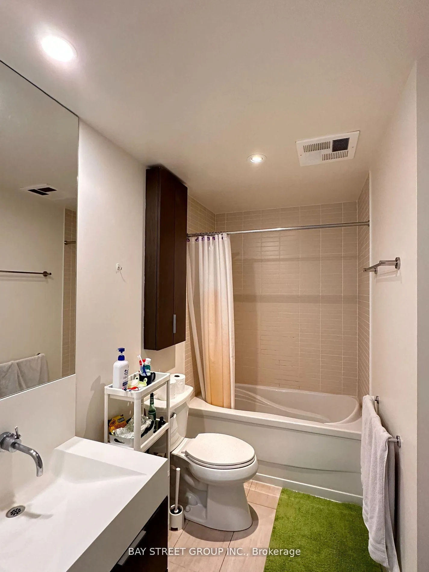 Photo 12 of Unit 3704, 110 Charles Street E, Toronto, Church-Yonge Corridor — HOMEH