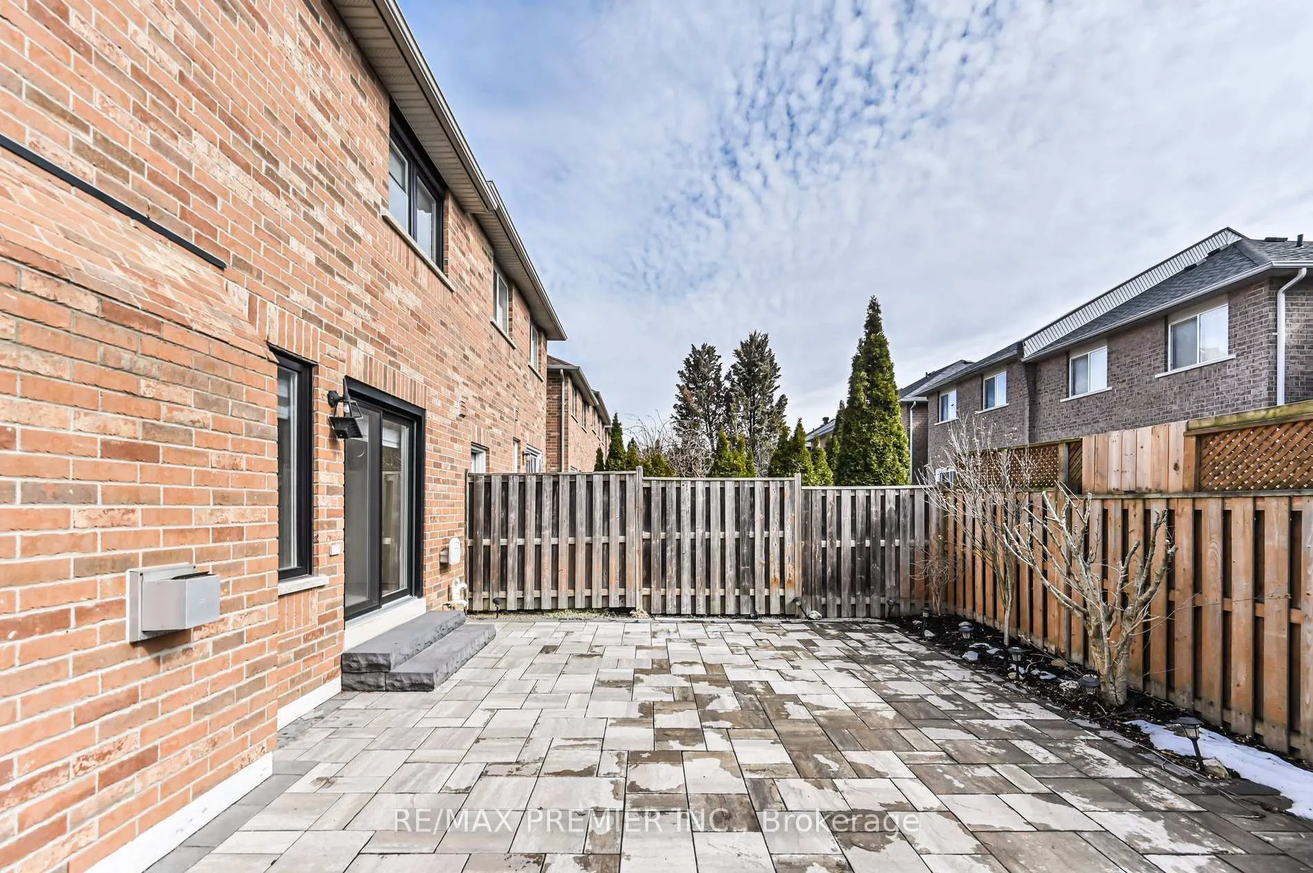 Photo 15 of 152 Laurelhurst Crescent, Vaughan, Vellore Village — HOMEH