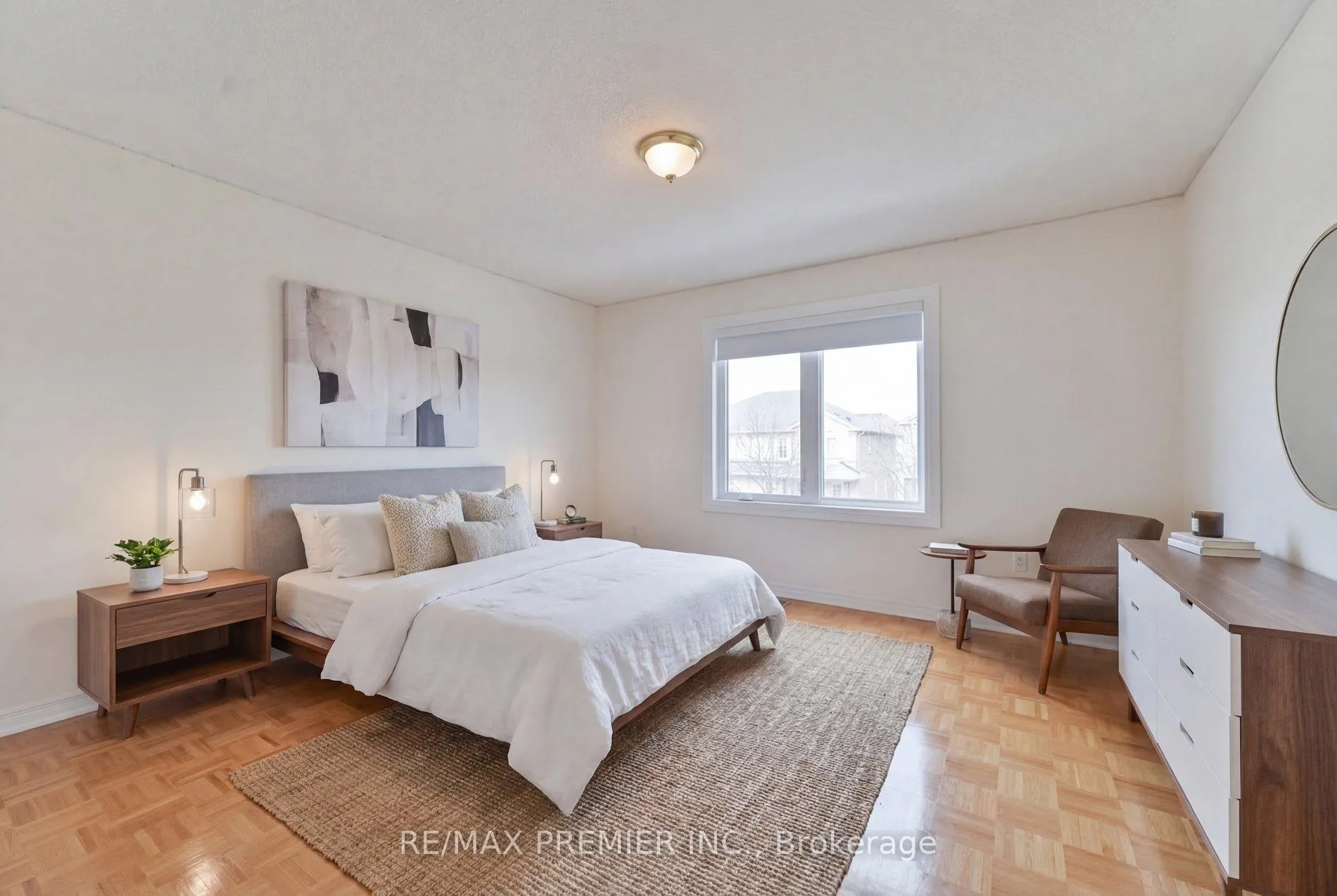 Photo 16 of 152 Laurelhurst Crescent, Vaughan, Vellore Village — HOMEH