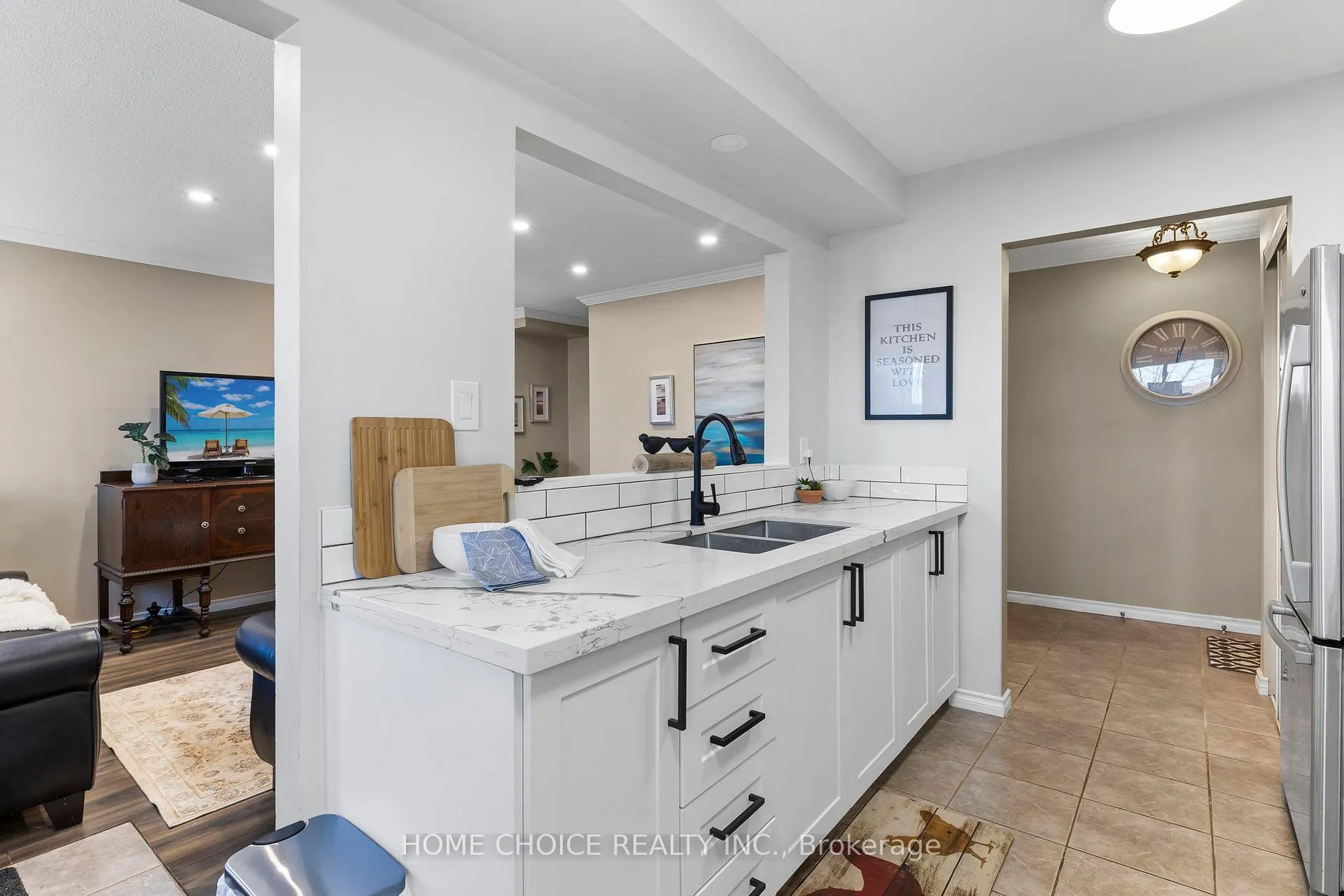 Photo 7 of Unit 38, 120 Nonquon Road W, Oshawa, Centennial — HOMEH