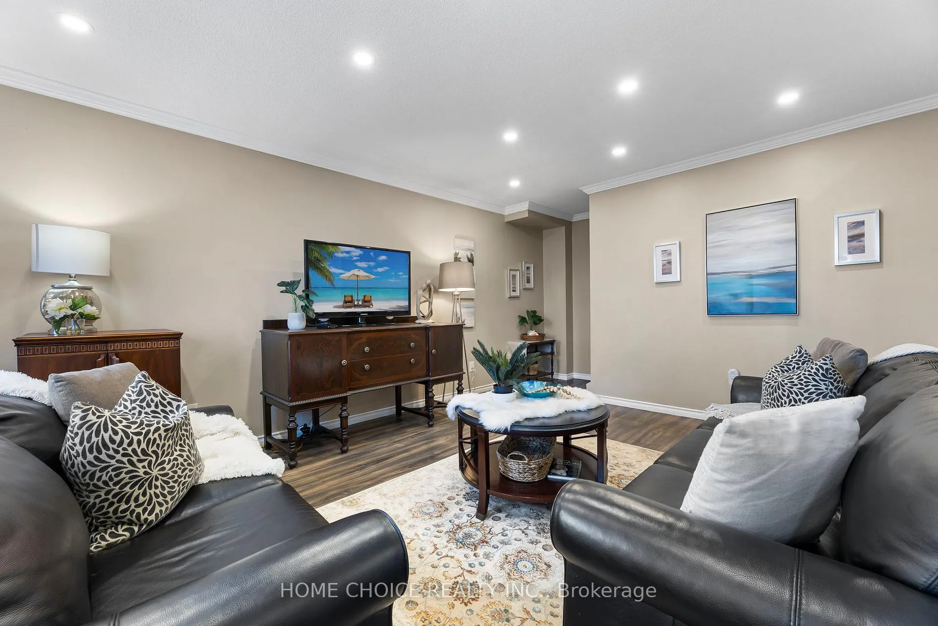 Photo 10 of Unit 38, 120 Nonquon Road W, Oshawa, Centennial — HOMEH