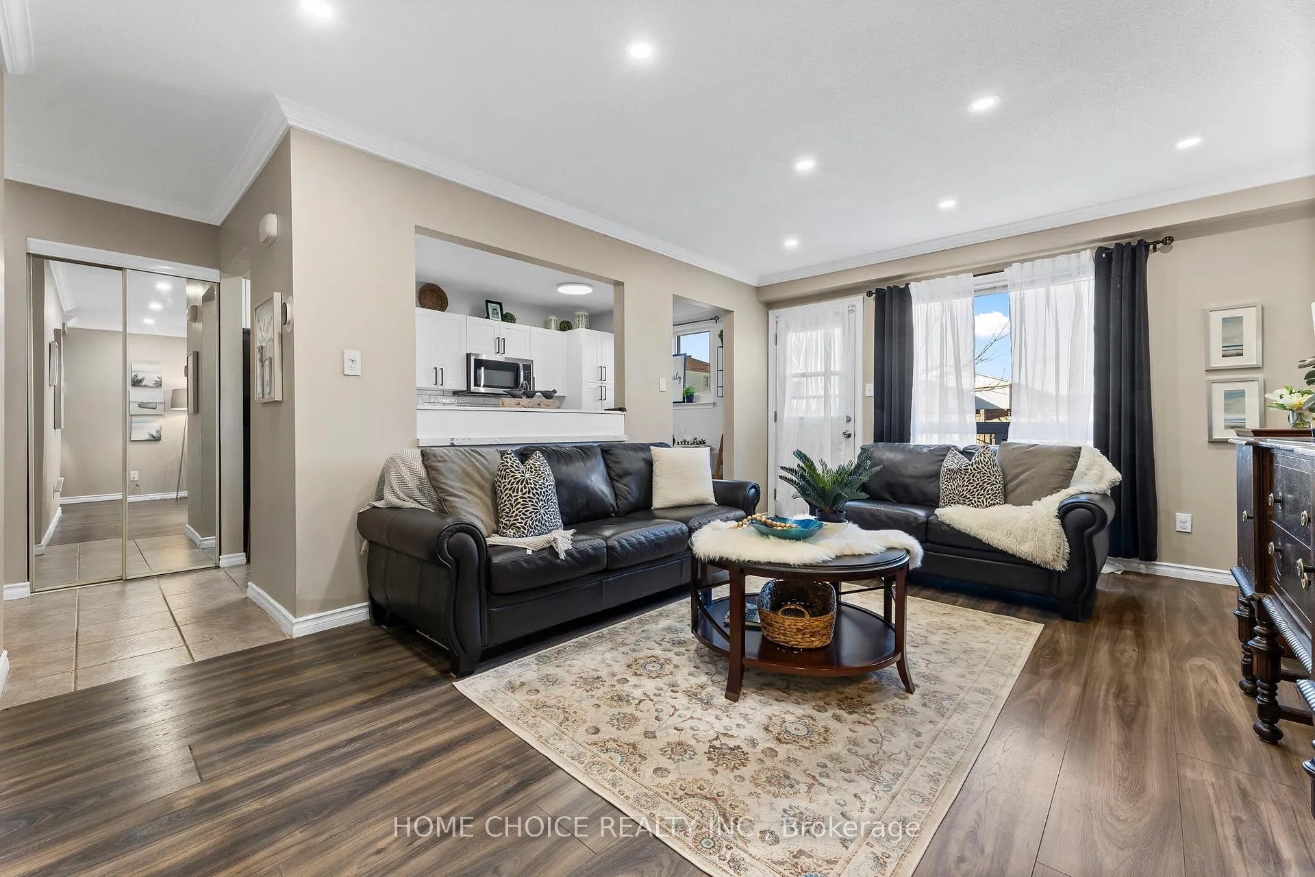 Photo 11 of Unit 38, 120 Nonquon Road W, Oshawa, Centennial — HOMEH