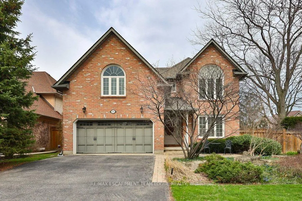 Photo 1 of 2111 Kevin Crescent, Burlington, Headon — HOMEH