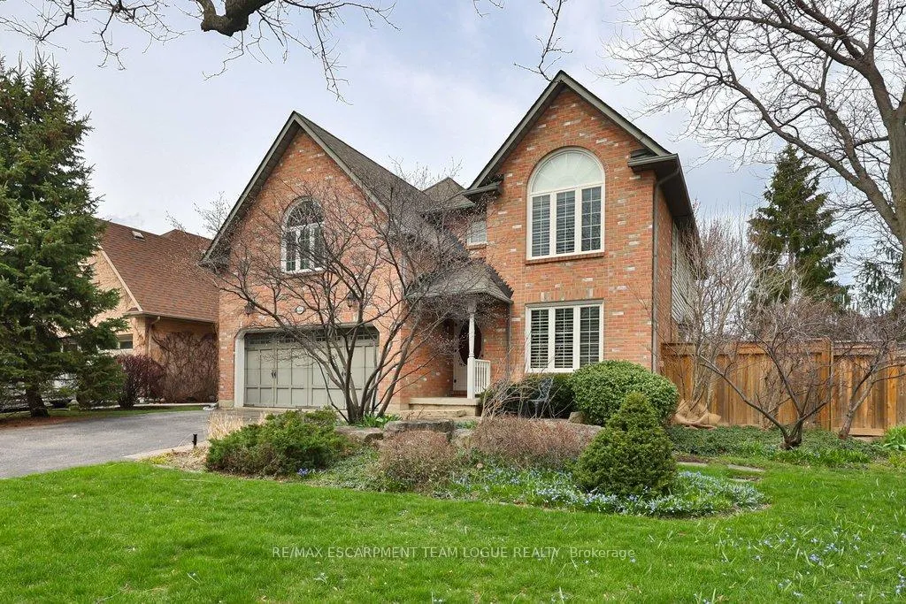 Photo 2 of 2111 Kevin Crescent, Burlington, Headon — HOMEH