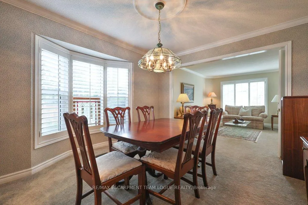 Photo 10 of 2111 Kevin Crescent, Burlington, Headon — HOMEH