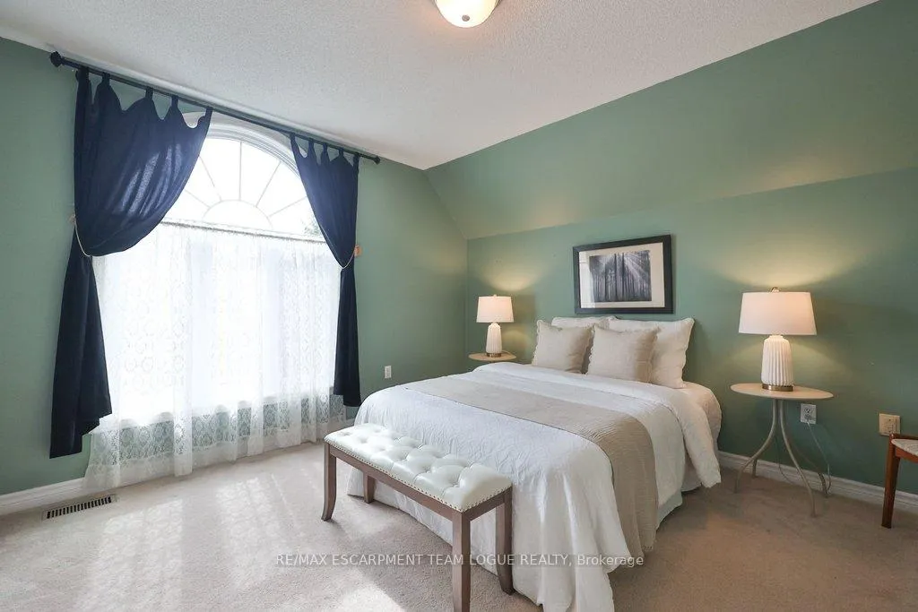 Photo 33 of 2111 Kevin Crescent, Burlington, Headon — HOMEH