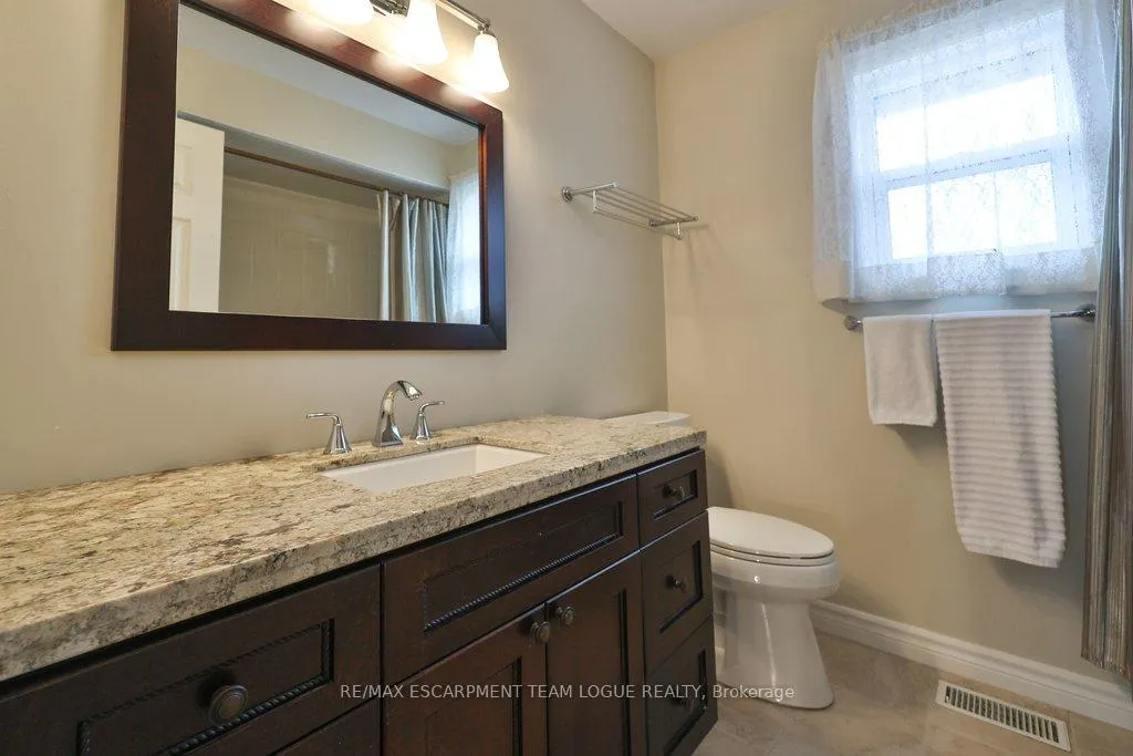 Photo 35 of 2111 Kevin Crescent, Burlington, Headon — HOMEH