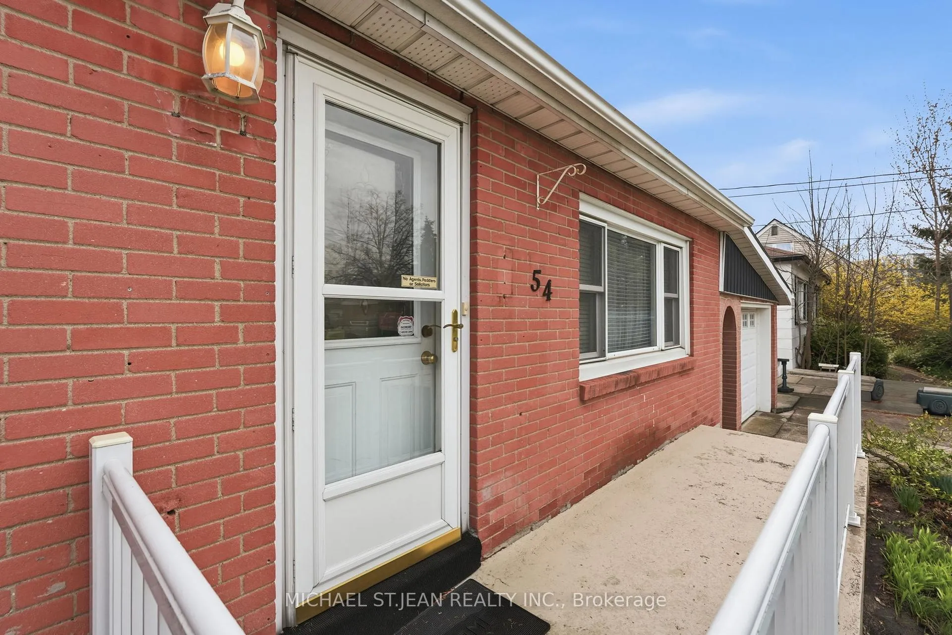 Photo 5 of 54 Bingham Road, Hamilton, McQuesten — HOMEH