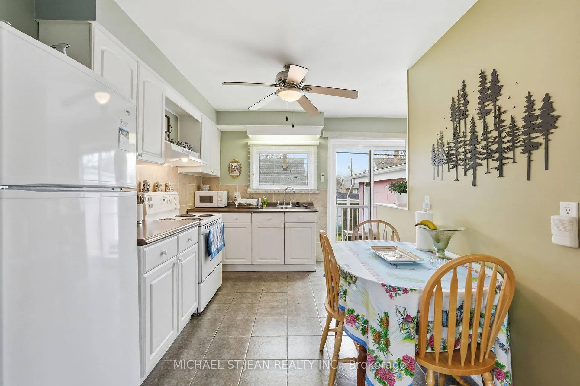 Photo 13 of 54 Bingham Road, Hamilton, McQuesten — HOMEH