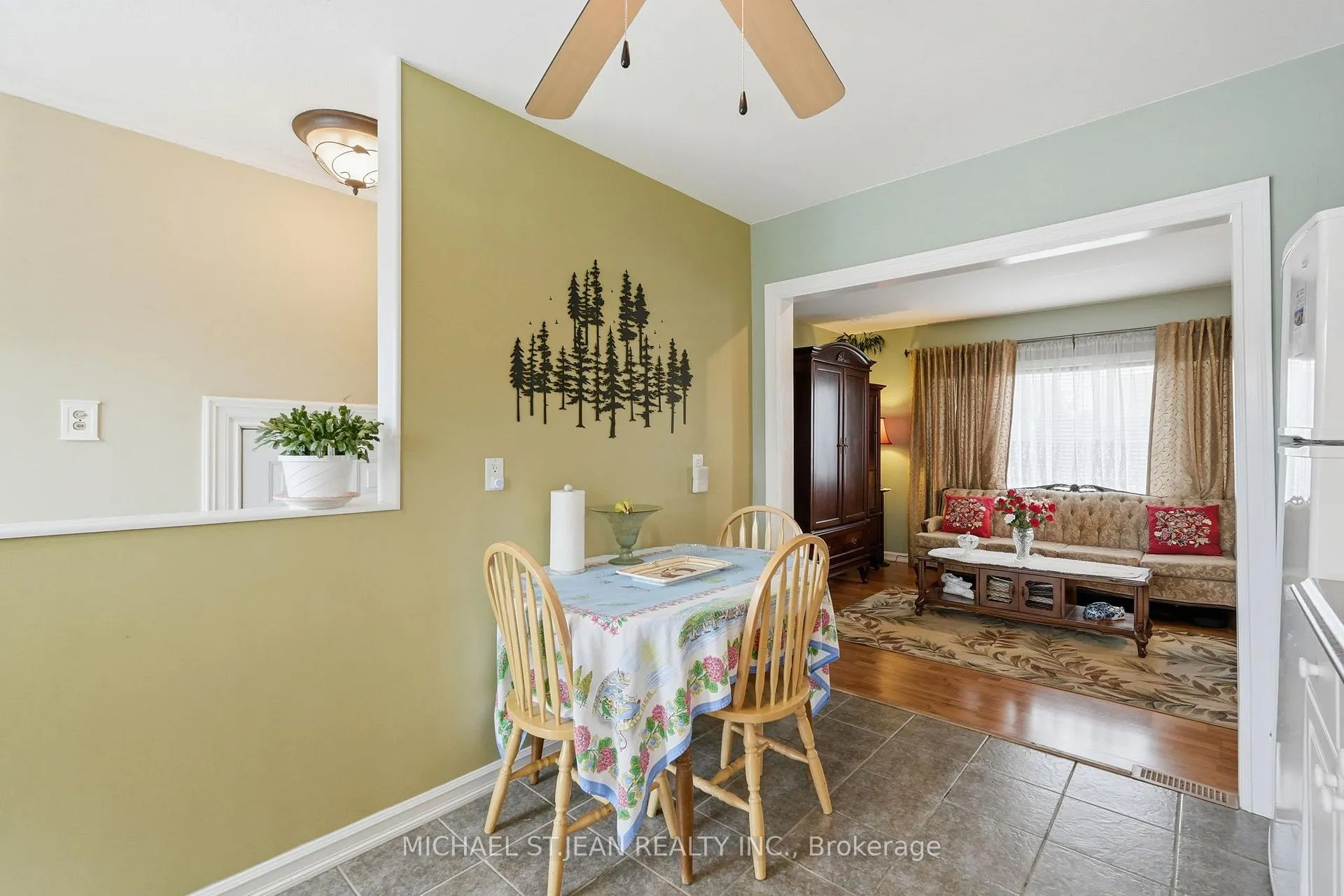 Photo 19 of 54 Bingham Road, Hamilton, McQuesten — HOMEH