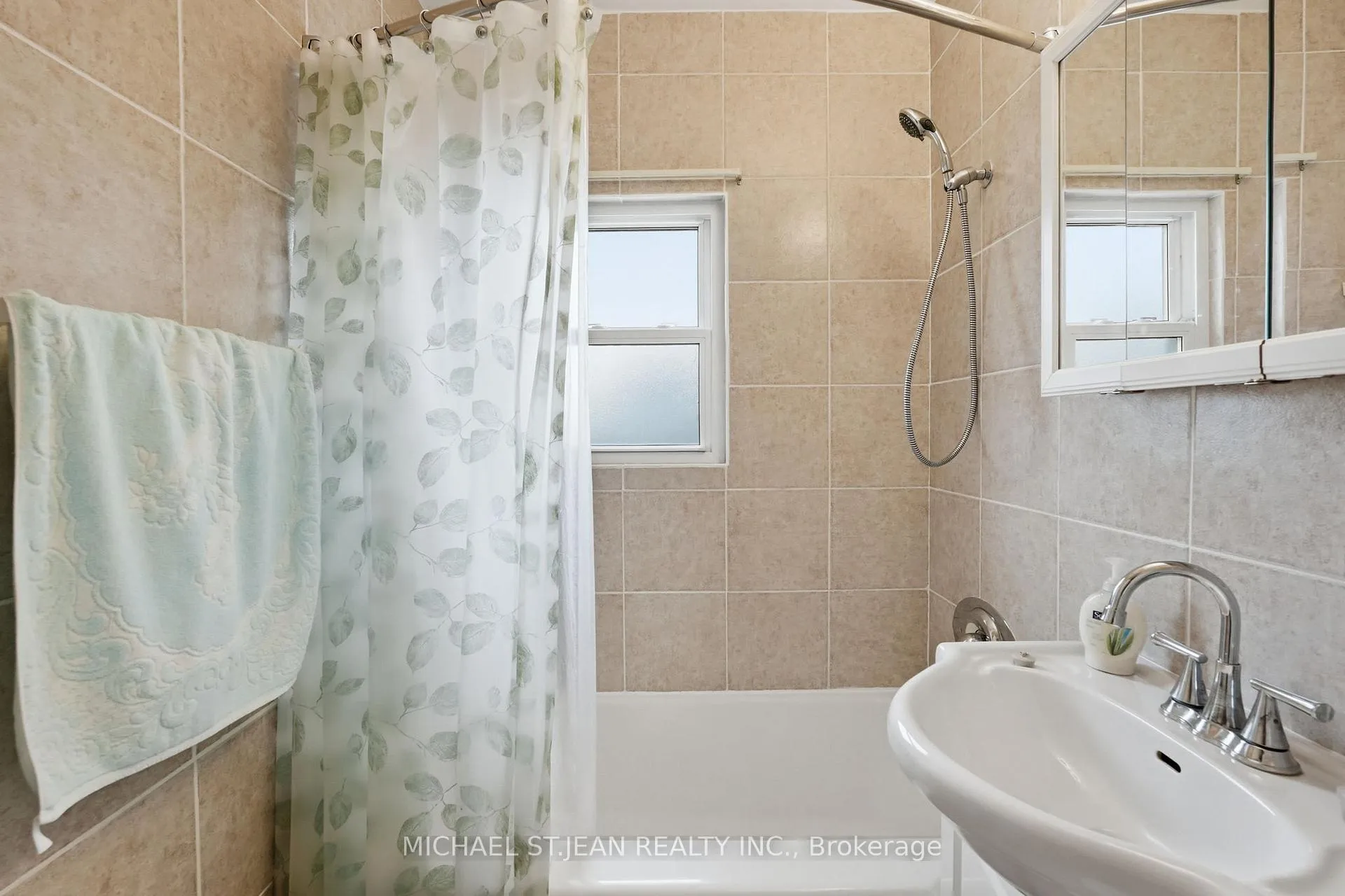 Photo 28 of 54 Bingham Road, Hamilton, McQuesten — HOMEH