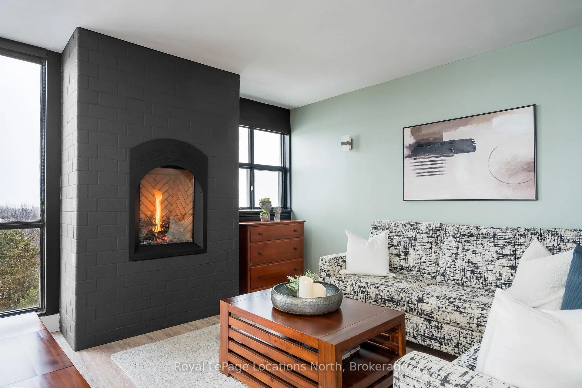 Photo 10 of Unit 901, 24 Ramblings Way, Collingwood — HOMEH