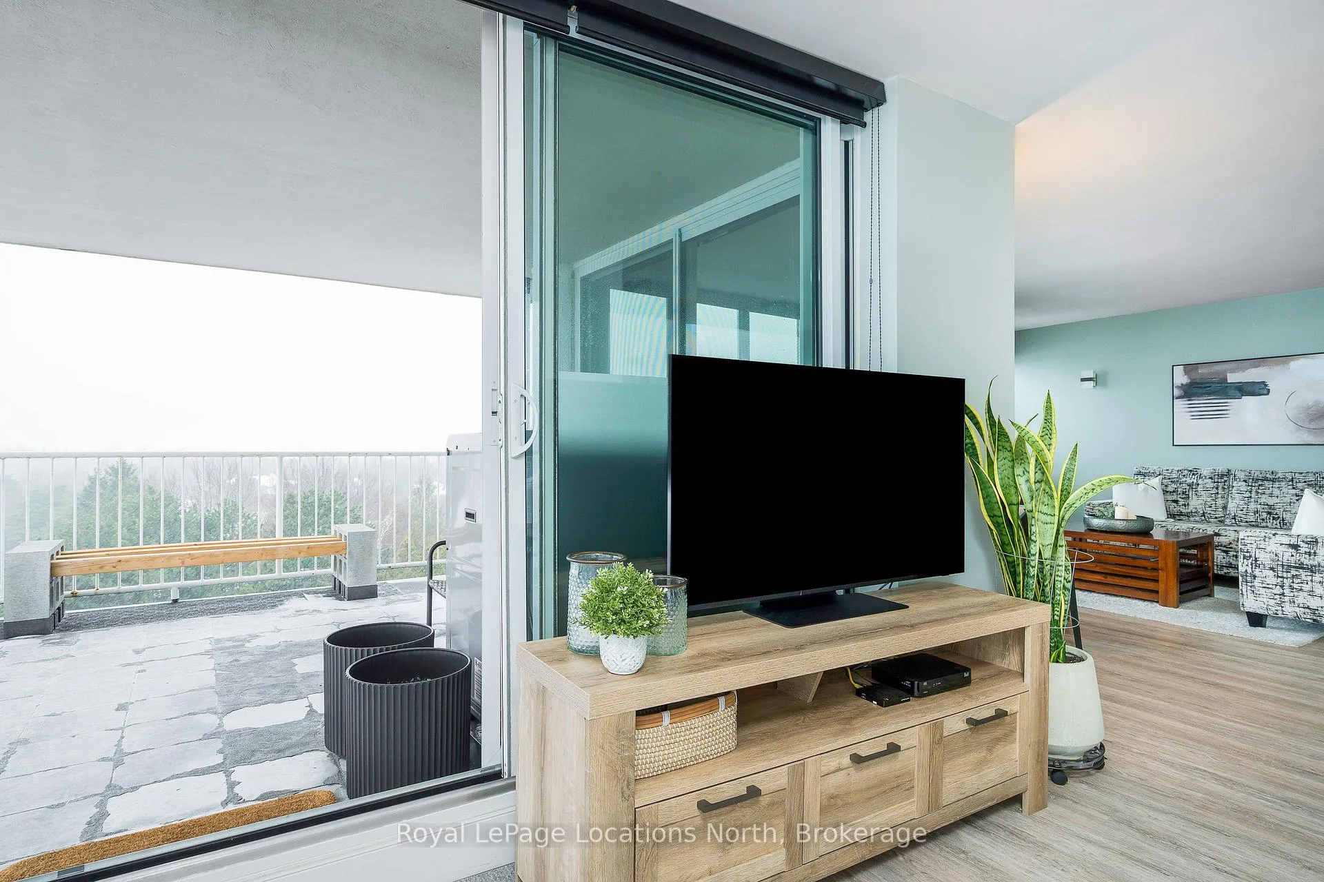 Photo 15 of Unit 901, 24 Ramblings Way, Collingwood — HOMEH