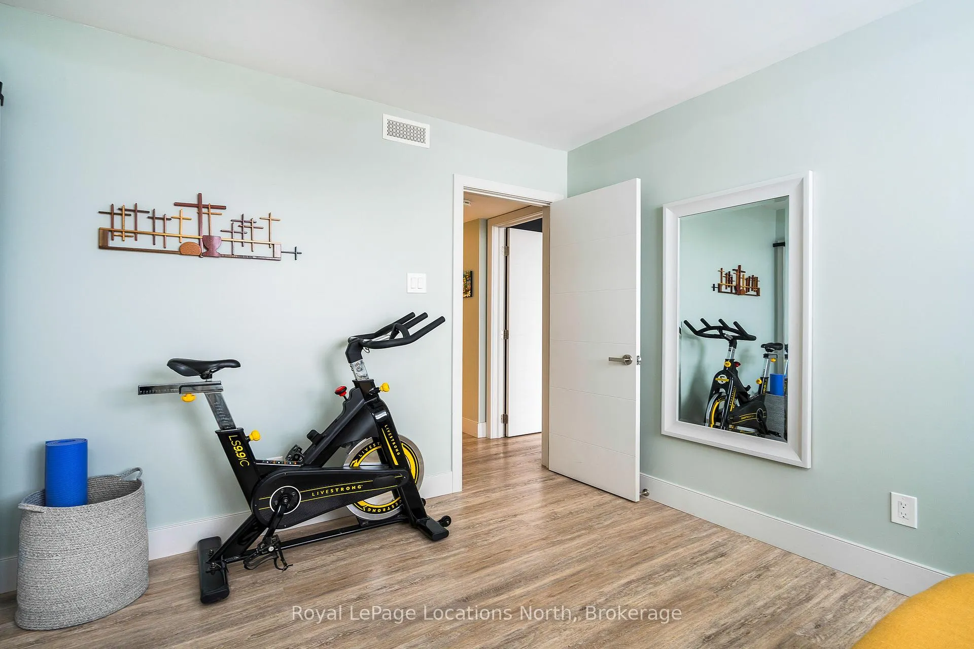 Photo 27 of Unit 901, 24 Ramblings Way, Collingwood — HOMEH