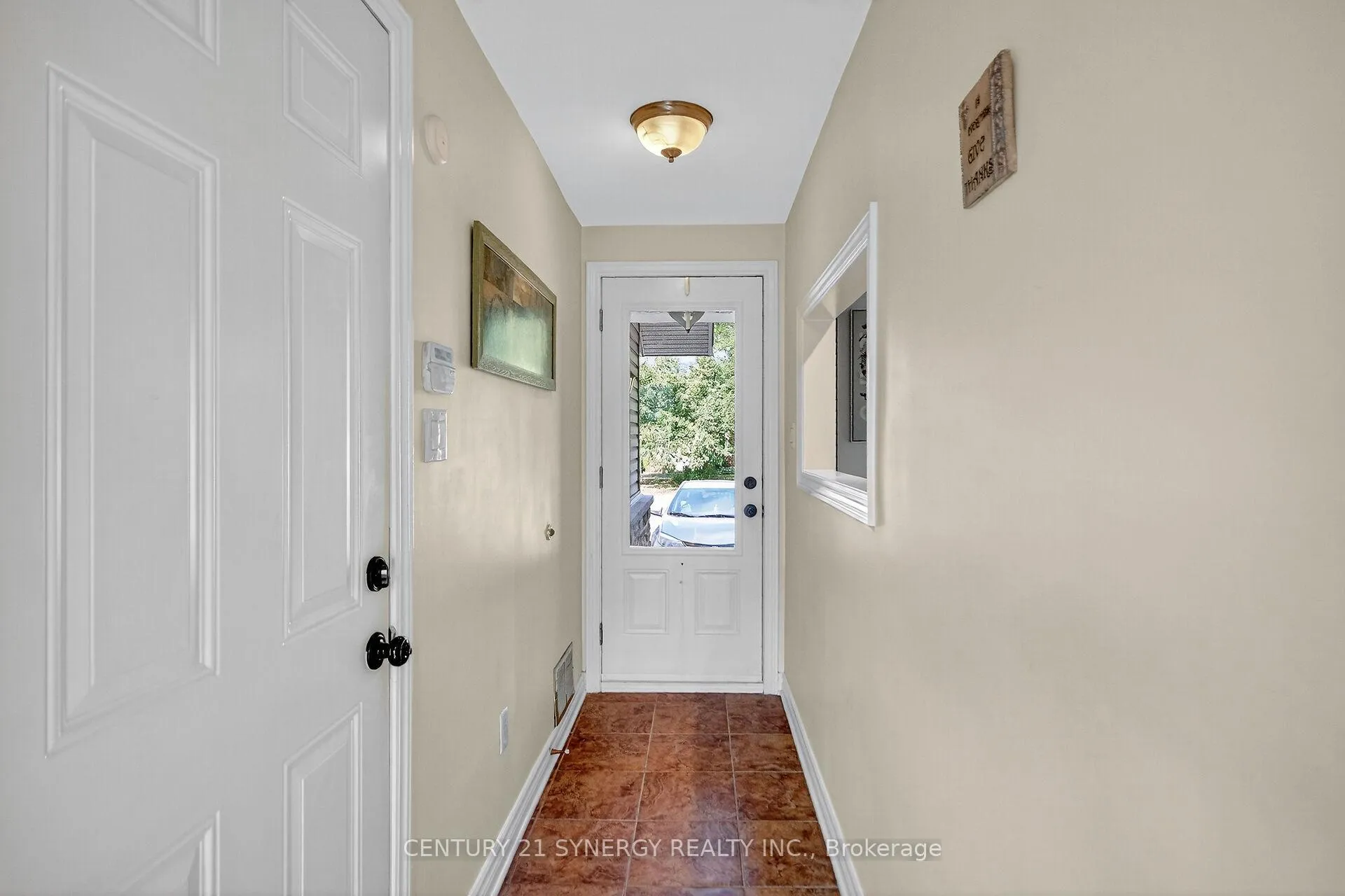Photo 4 of 61 Fieldgate Drive, Ottawa, Barrhaven - Knollsbrook — HOMEH