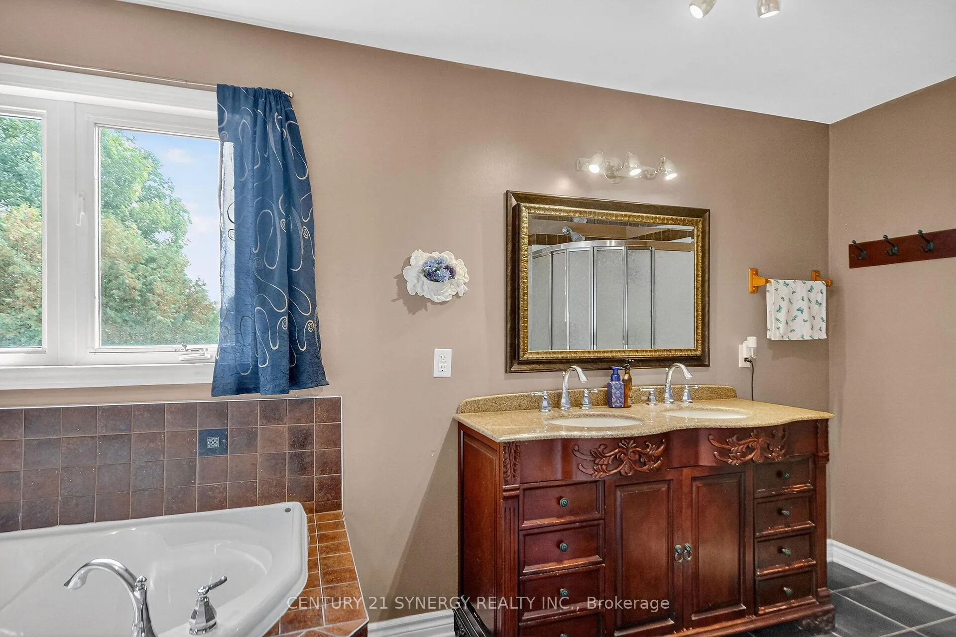 Photo 16 of 61 Fieldgate Drive, Ottawa, Barrhaven - Knollsbrook — HOMEH