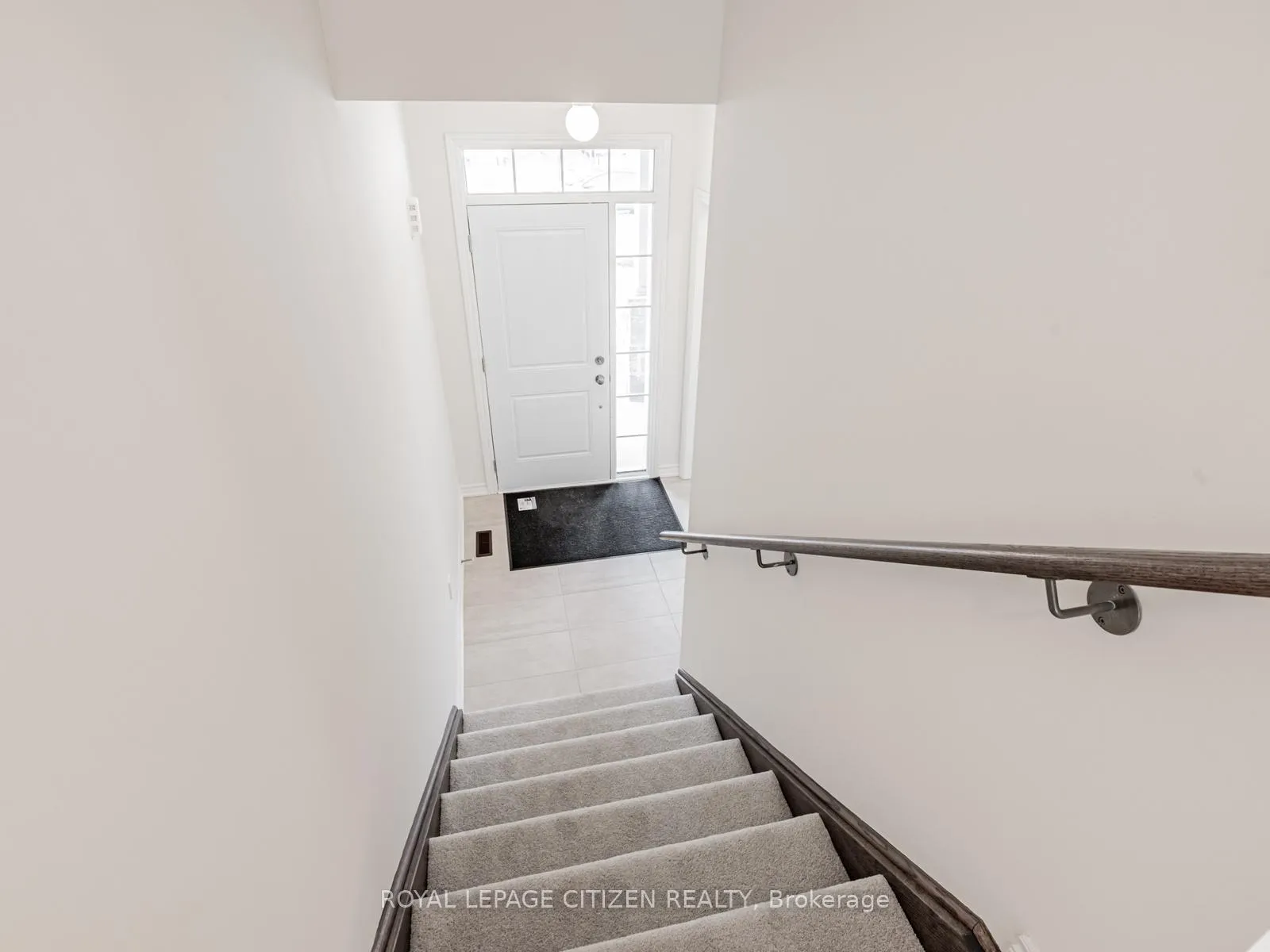Photo 5 of 7 Wayne Allison Drive, Kitchener, Stanley Park — HOMEH